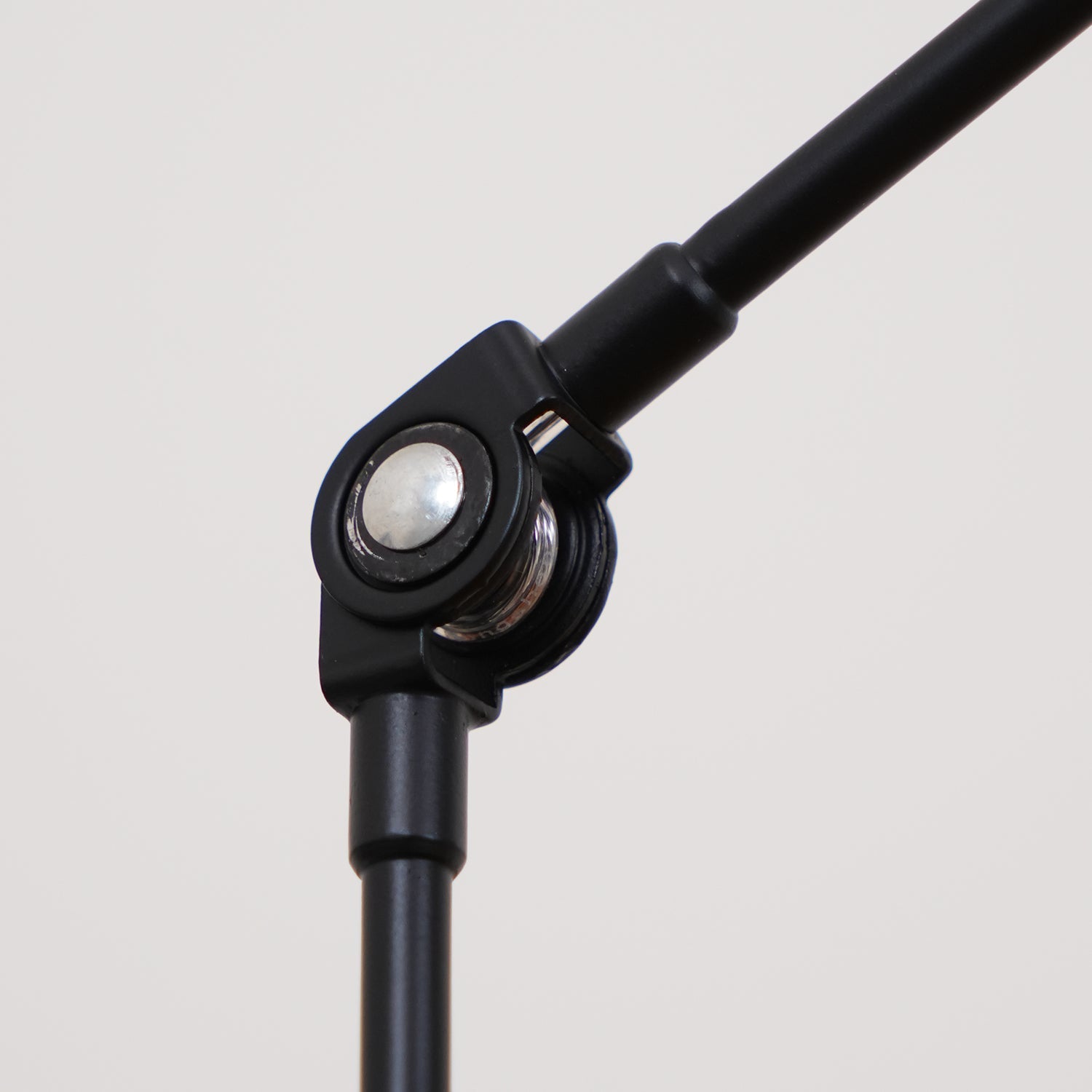 Belderix Floor Lamp