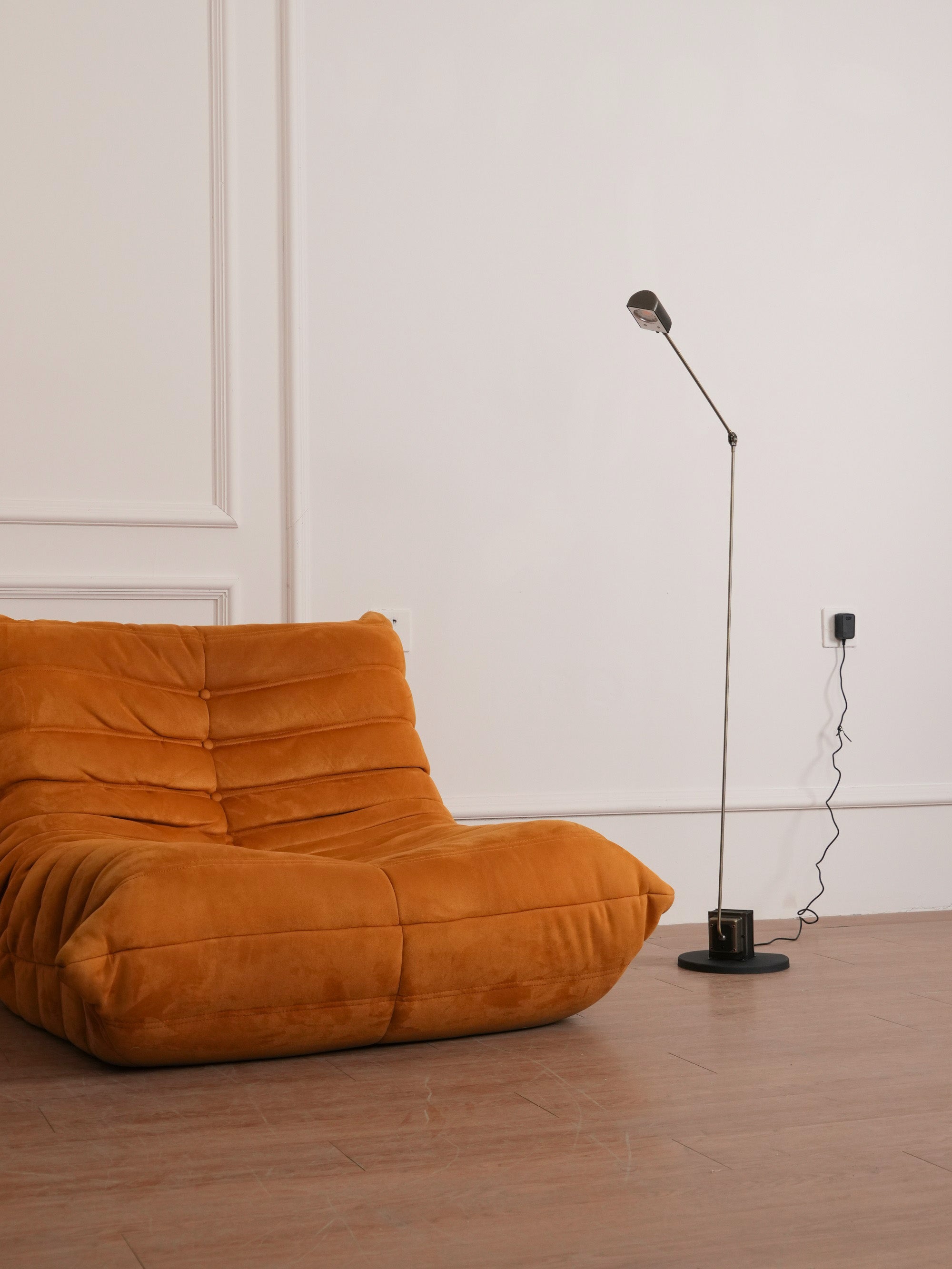 Belderix Floor Lamp