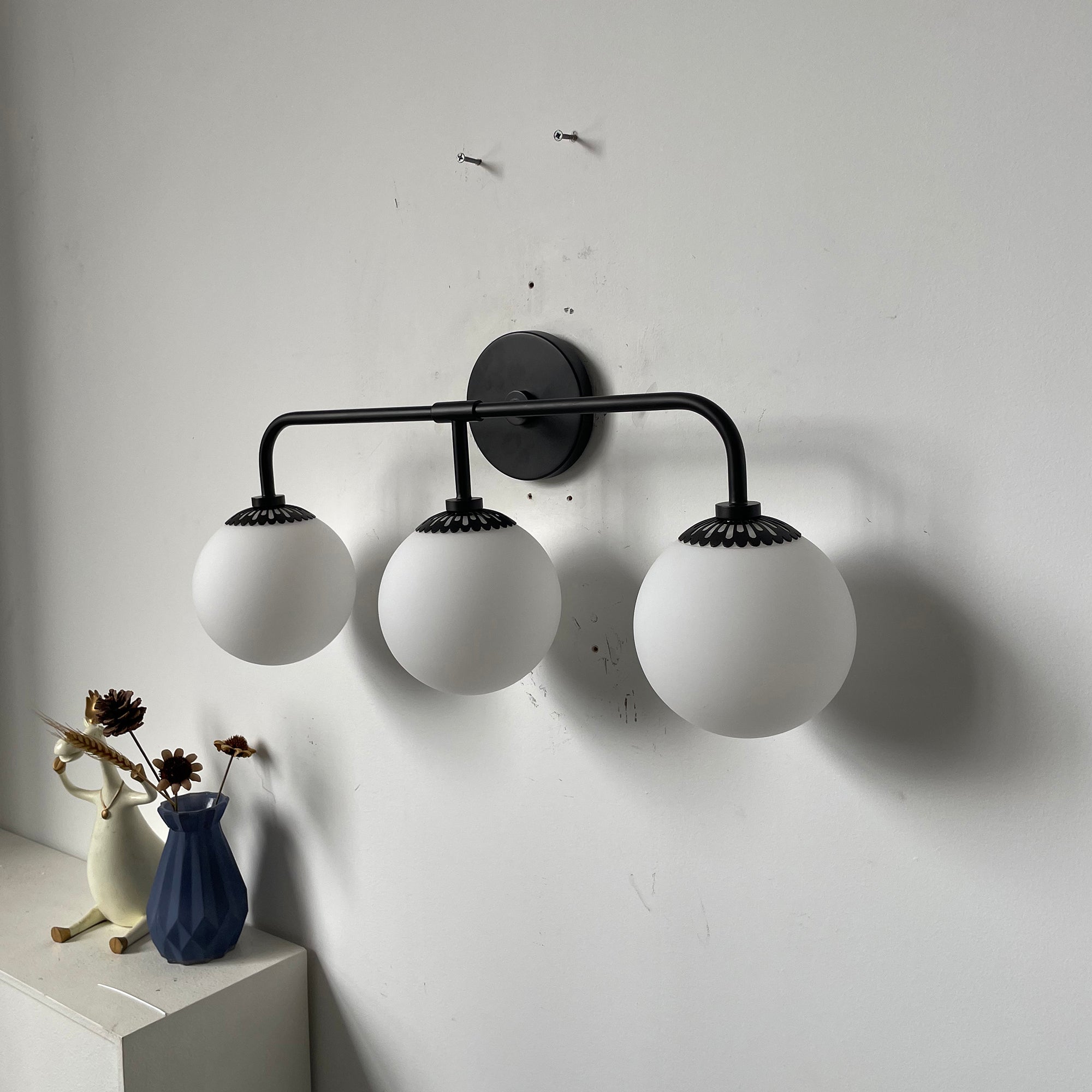 Alverello Globe Wall Light