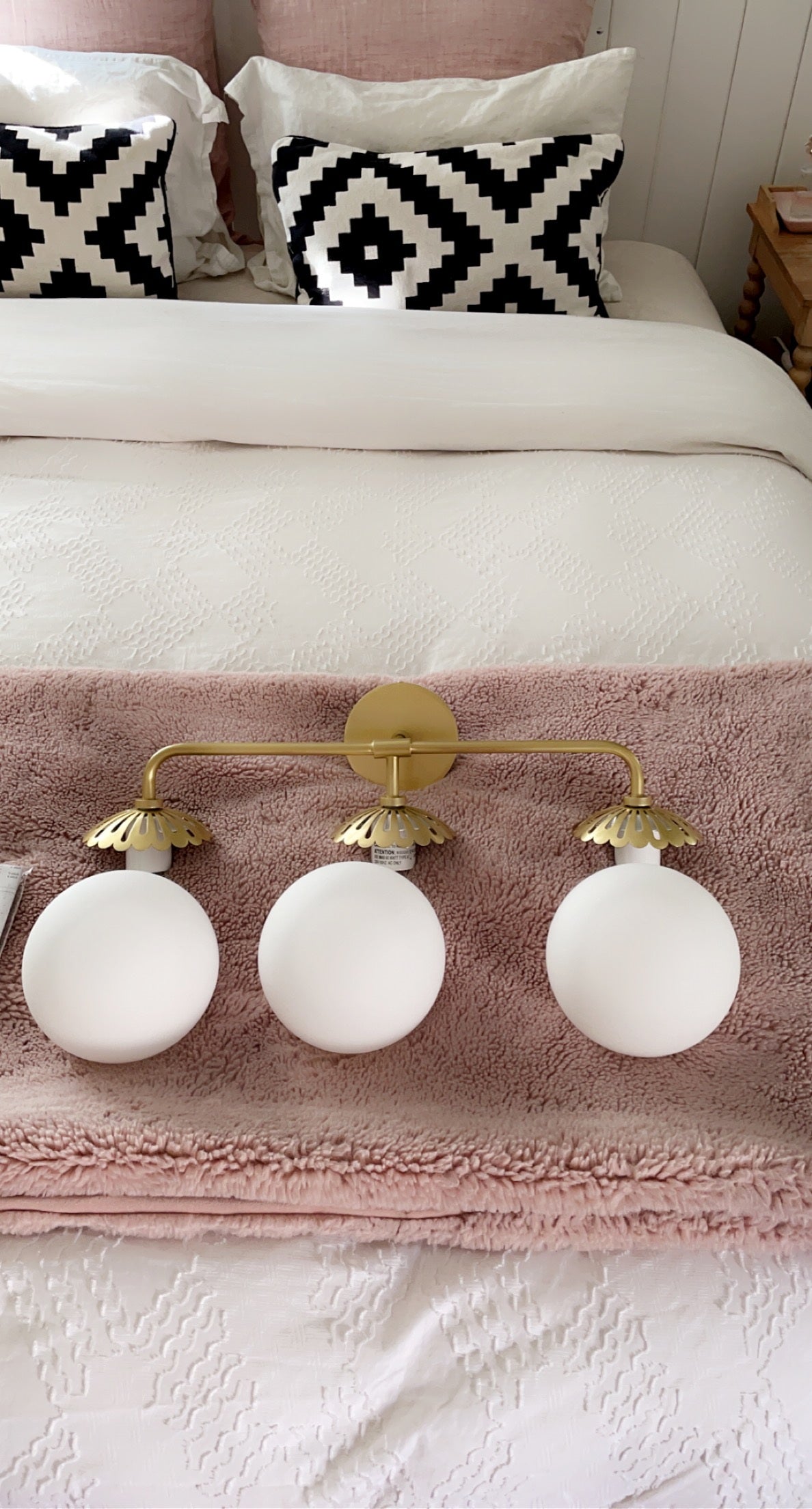 Alverello Globe Wall Light