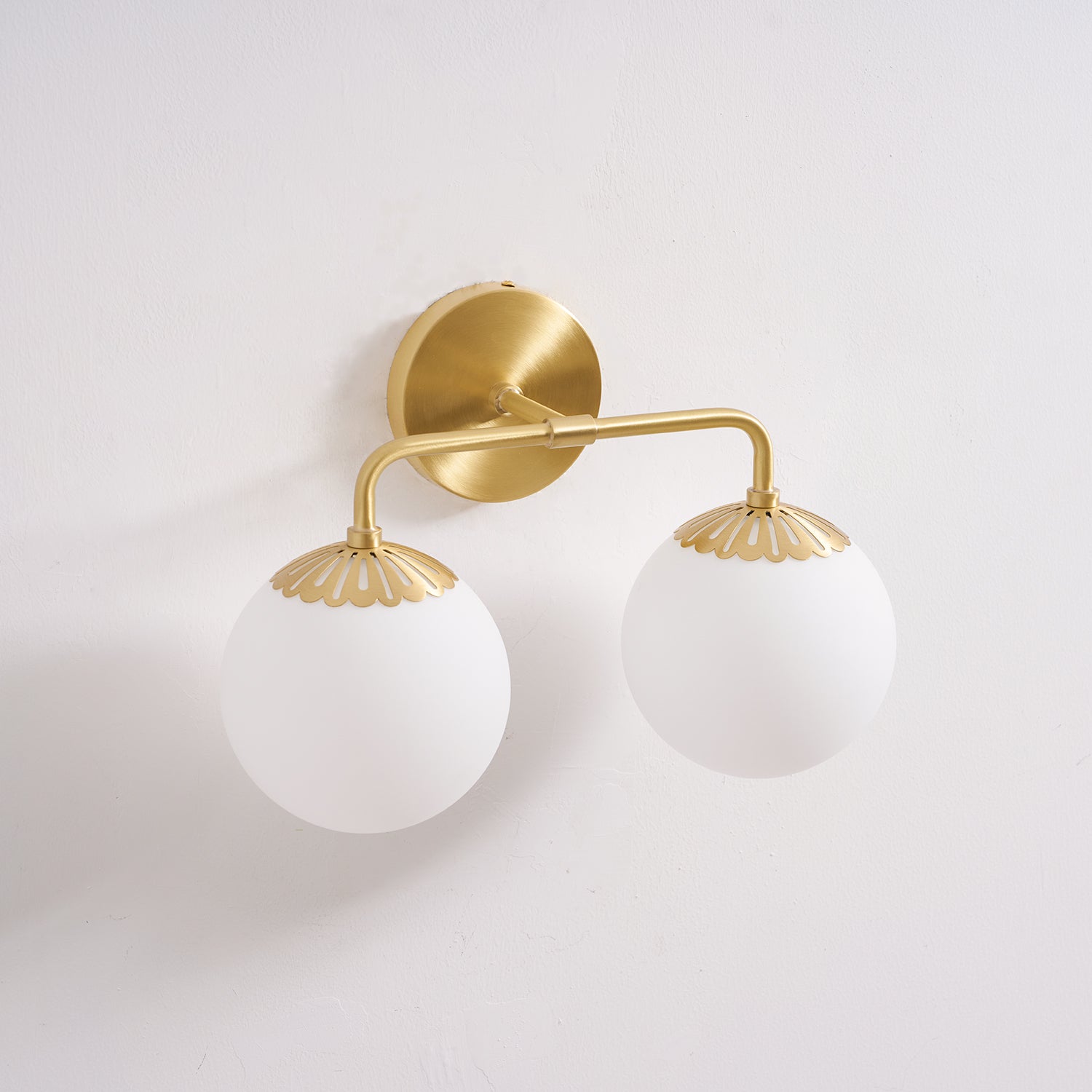 Alverello Globe Wall Light