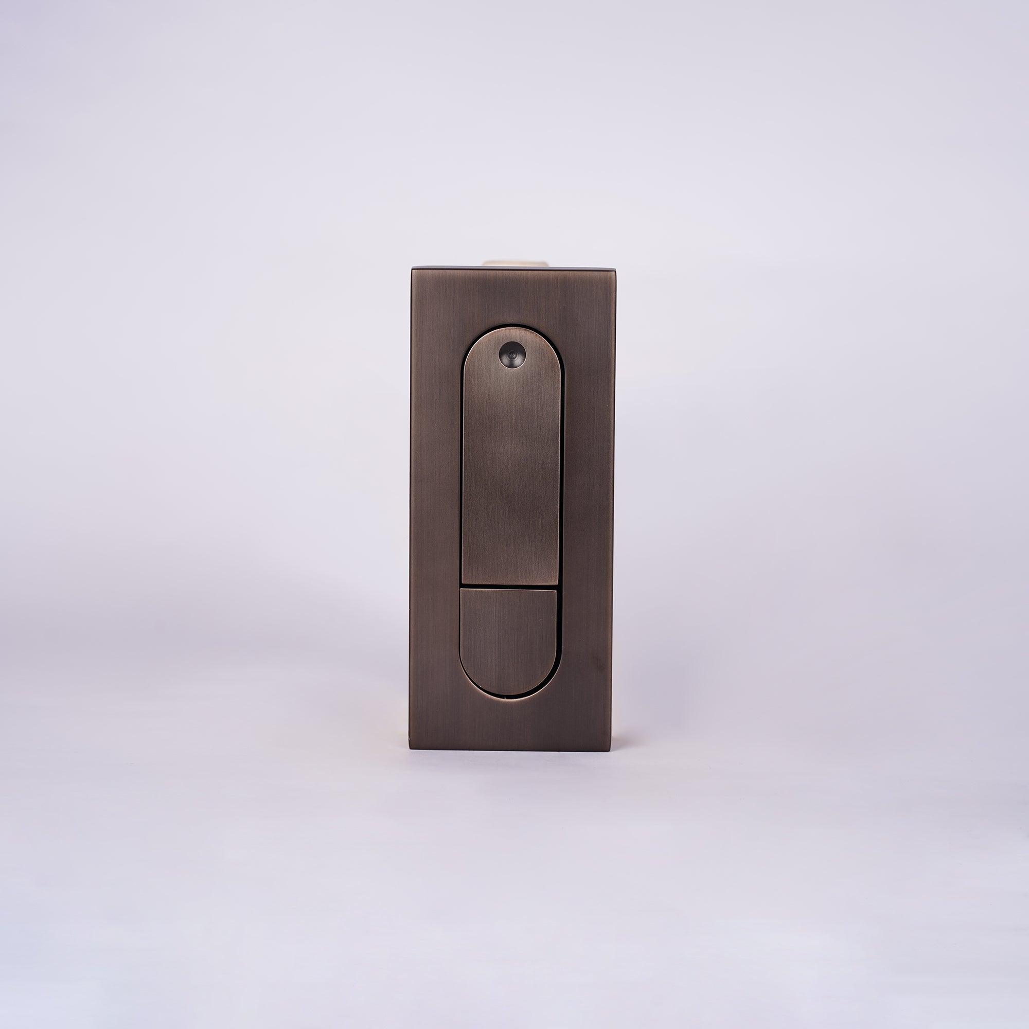 Octona Wall Light