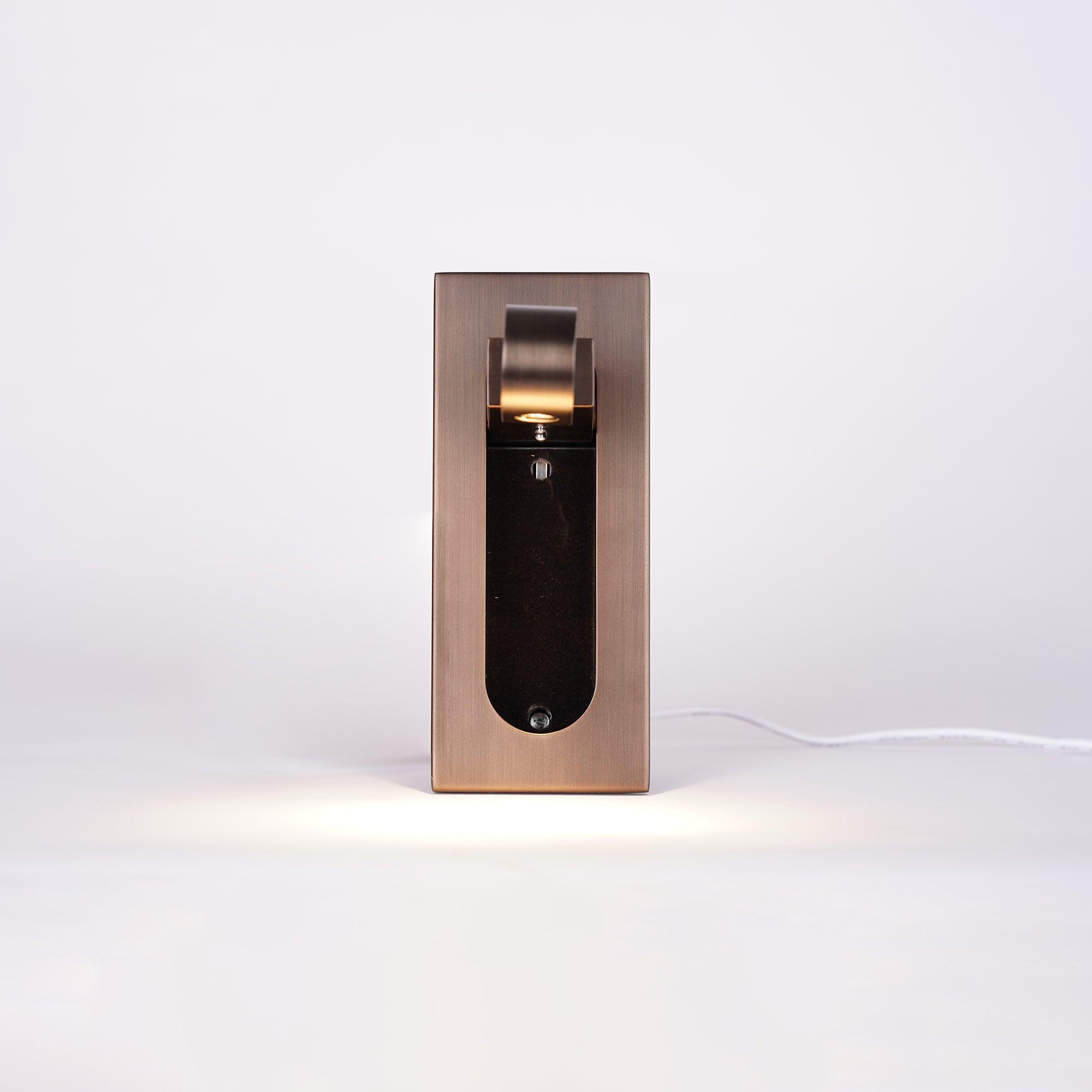 Octona Wall Light