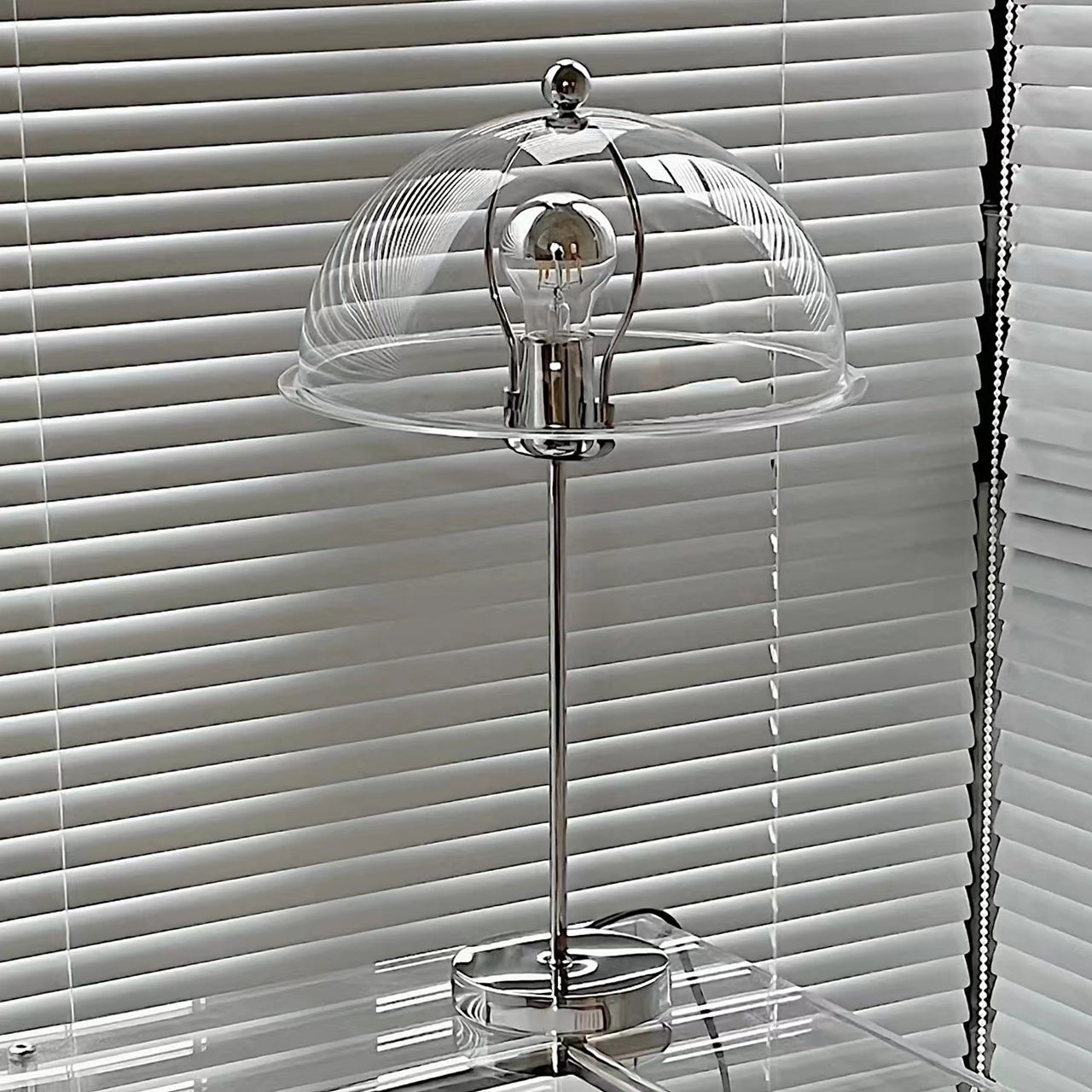 Ivavor Table Lamp