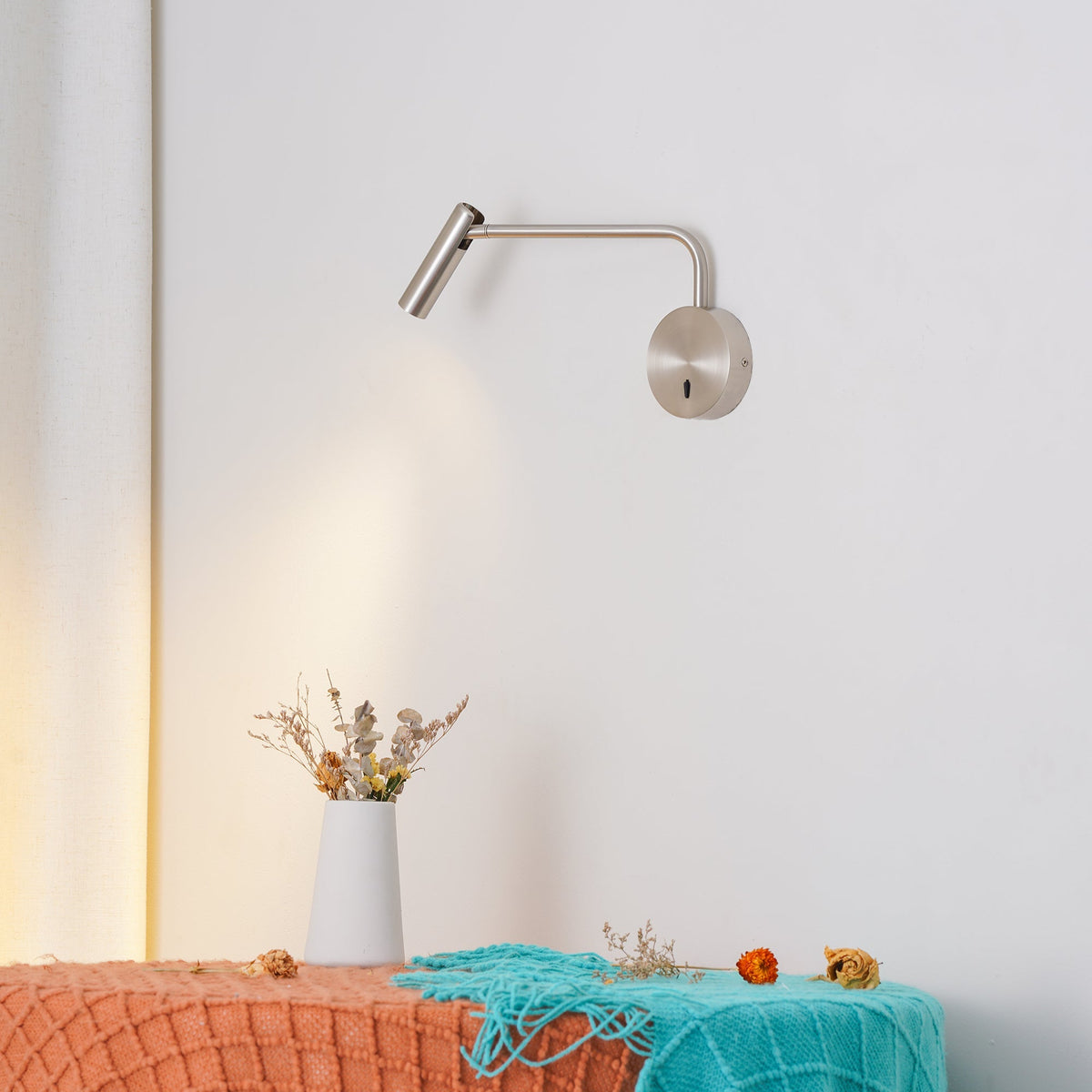 Minimalist Disc LED Wall Sconce – detail 12
