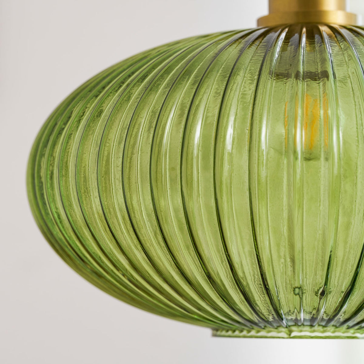 Vamelo Fluted Pendant Light
