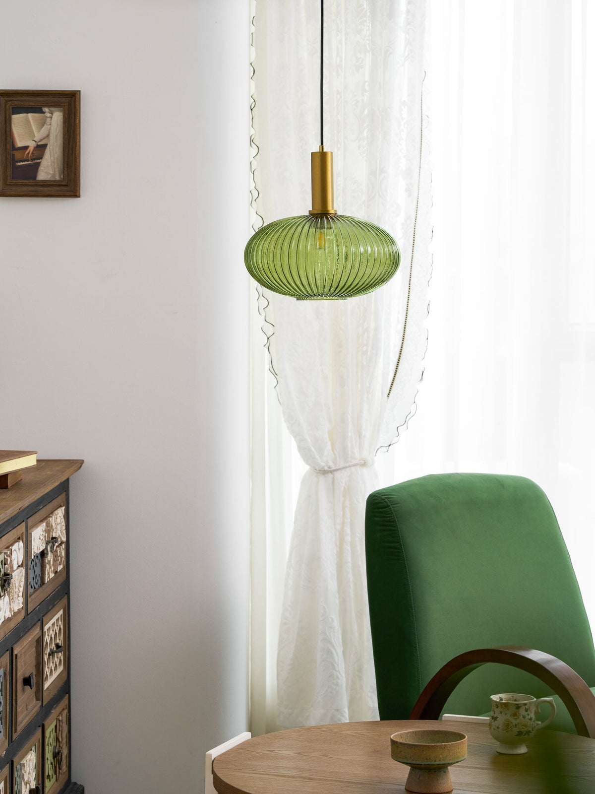 Vamelo Fluted Pendant Light