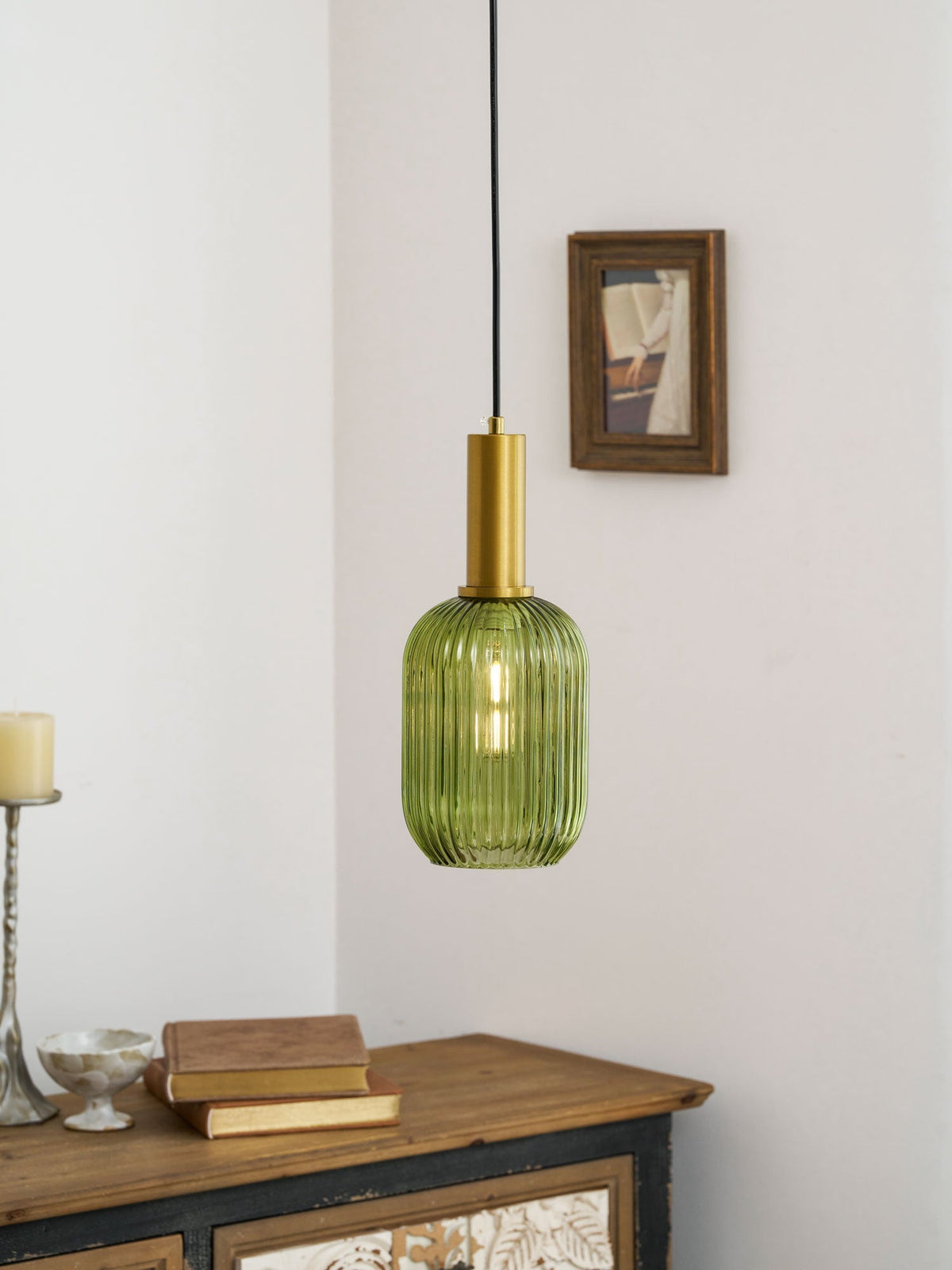 Vamelo Fluted Pendant Light