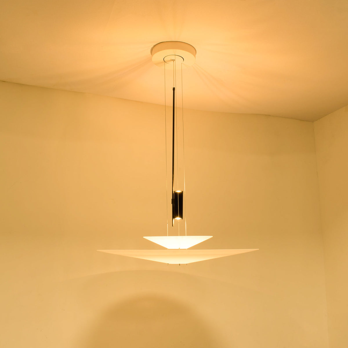 Hokeralo Modern Chandelier