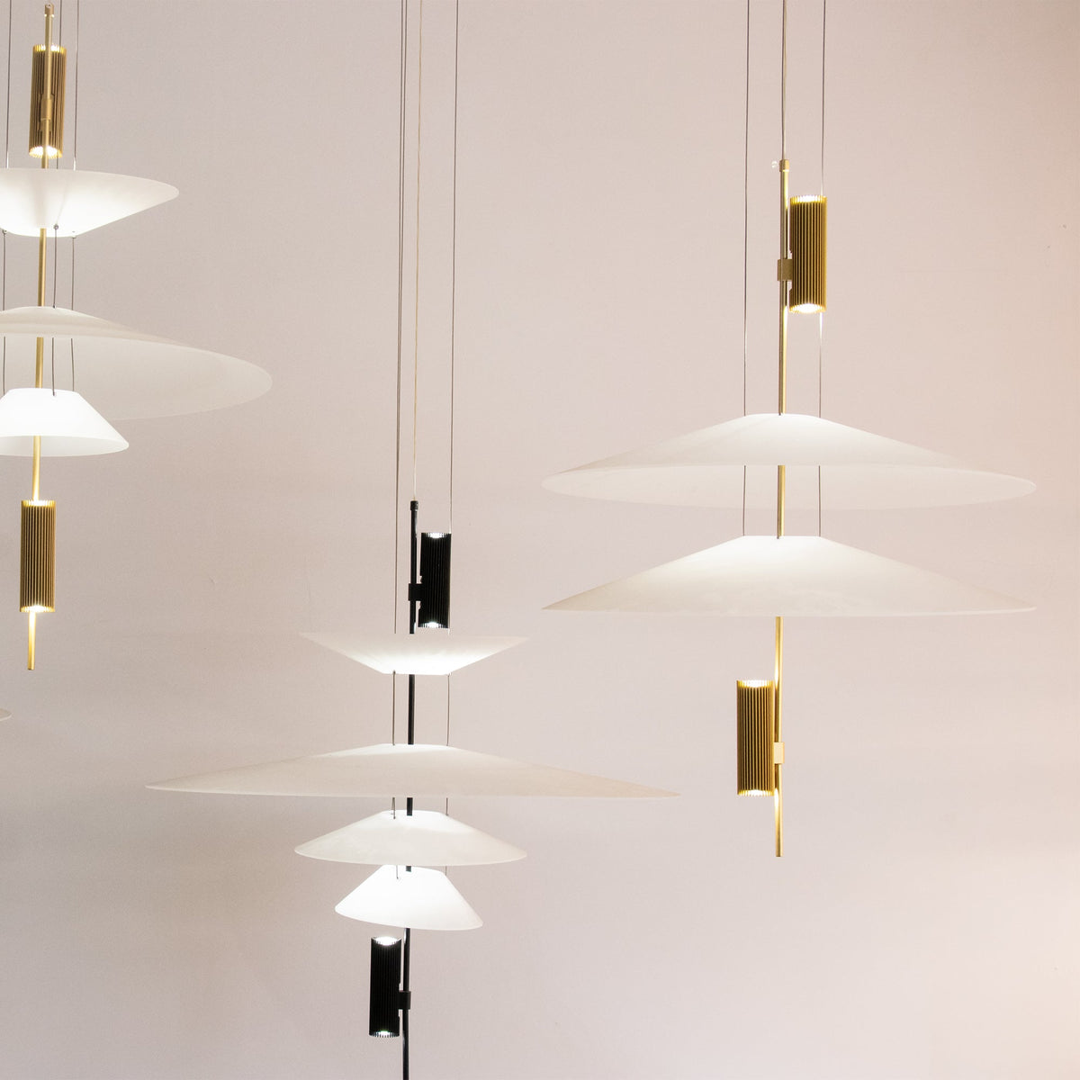 Hokeralo Modern Chandelier
