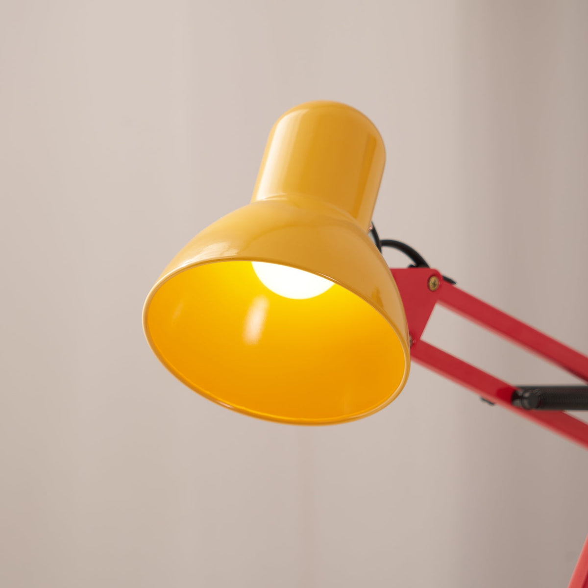 Bomel Memphis Table Lamp