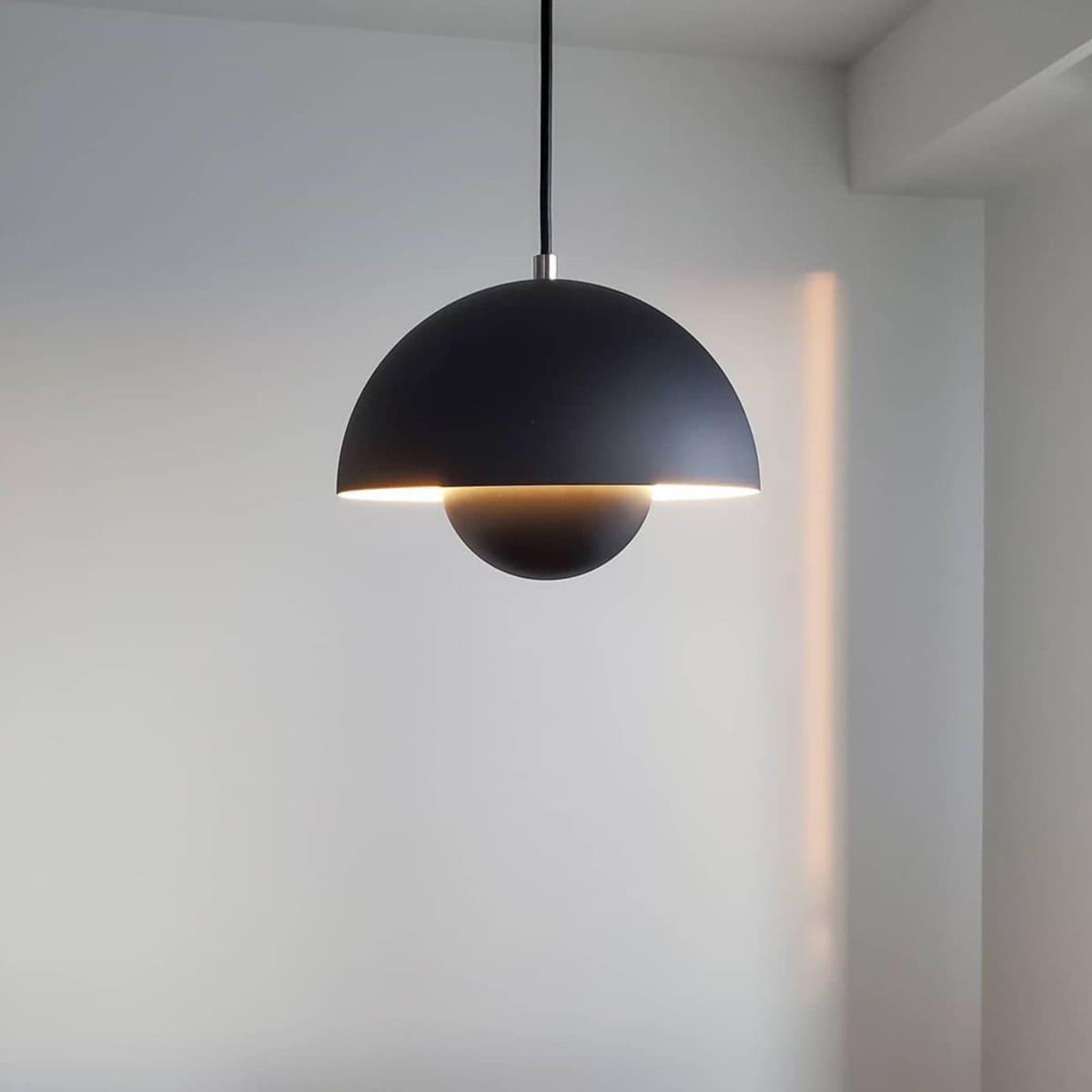 Avenonix Pendant Light