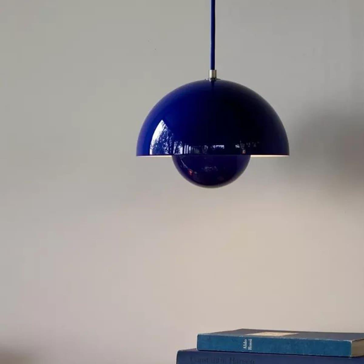 Avenonix Pendant Light