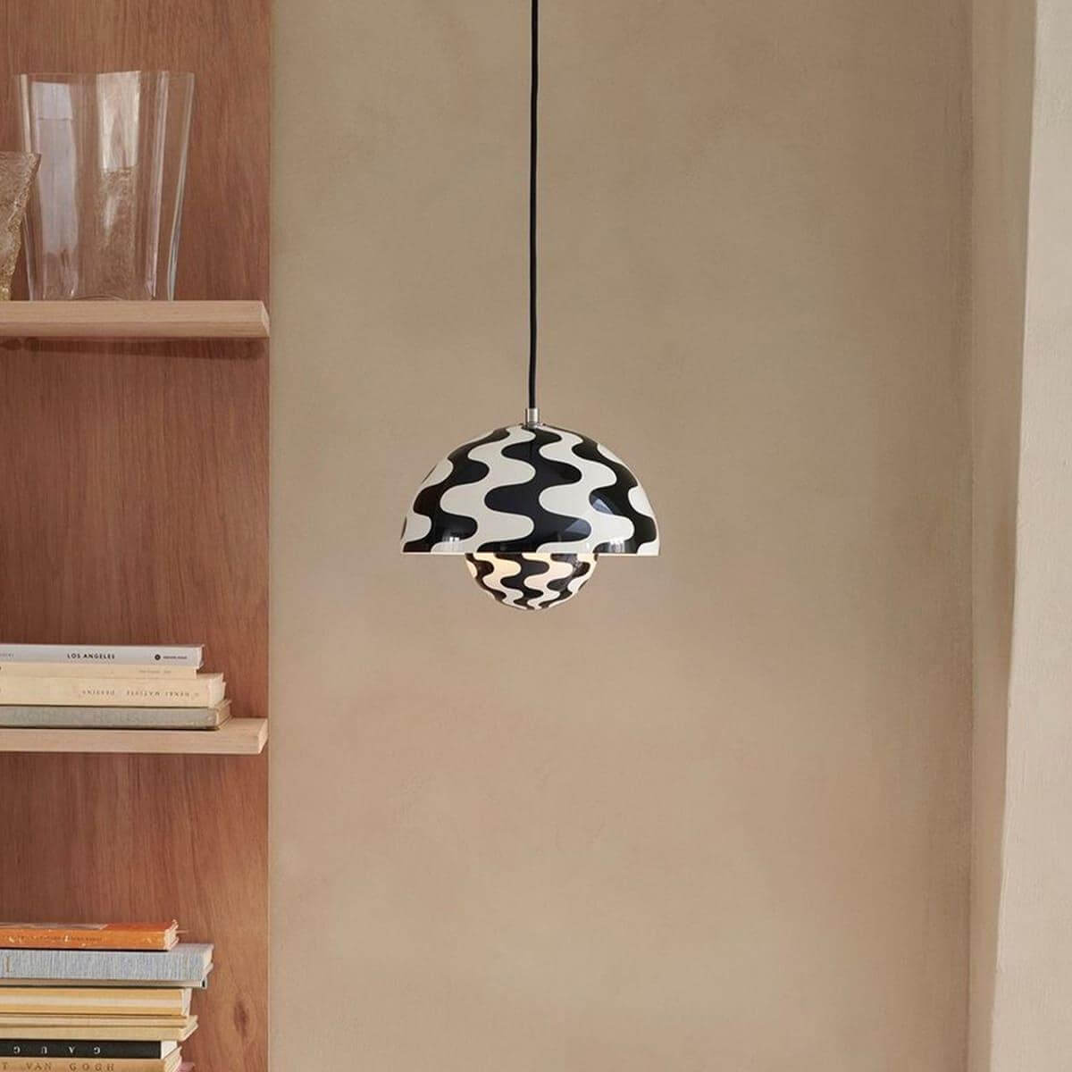 Avenonix Pendant Light