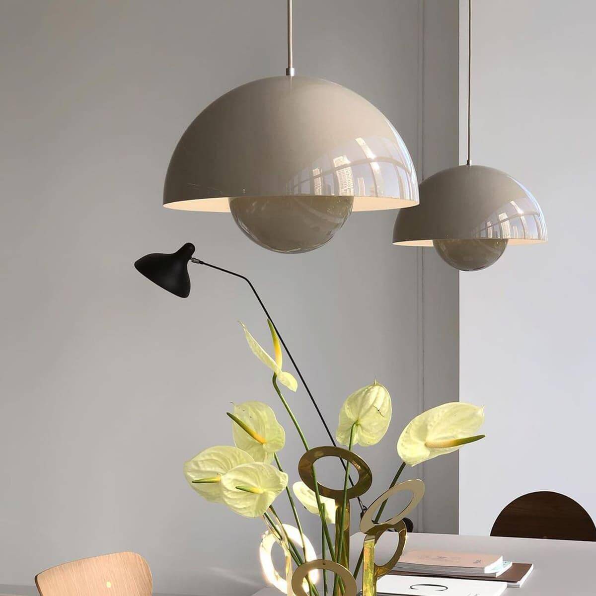 Avenonix Pendant Light