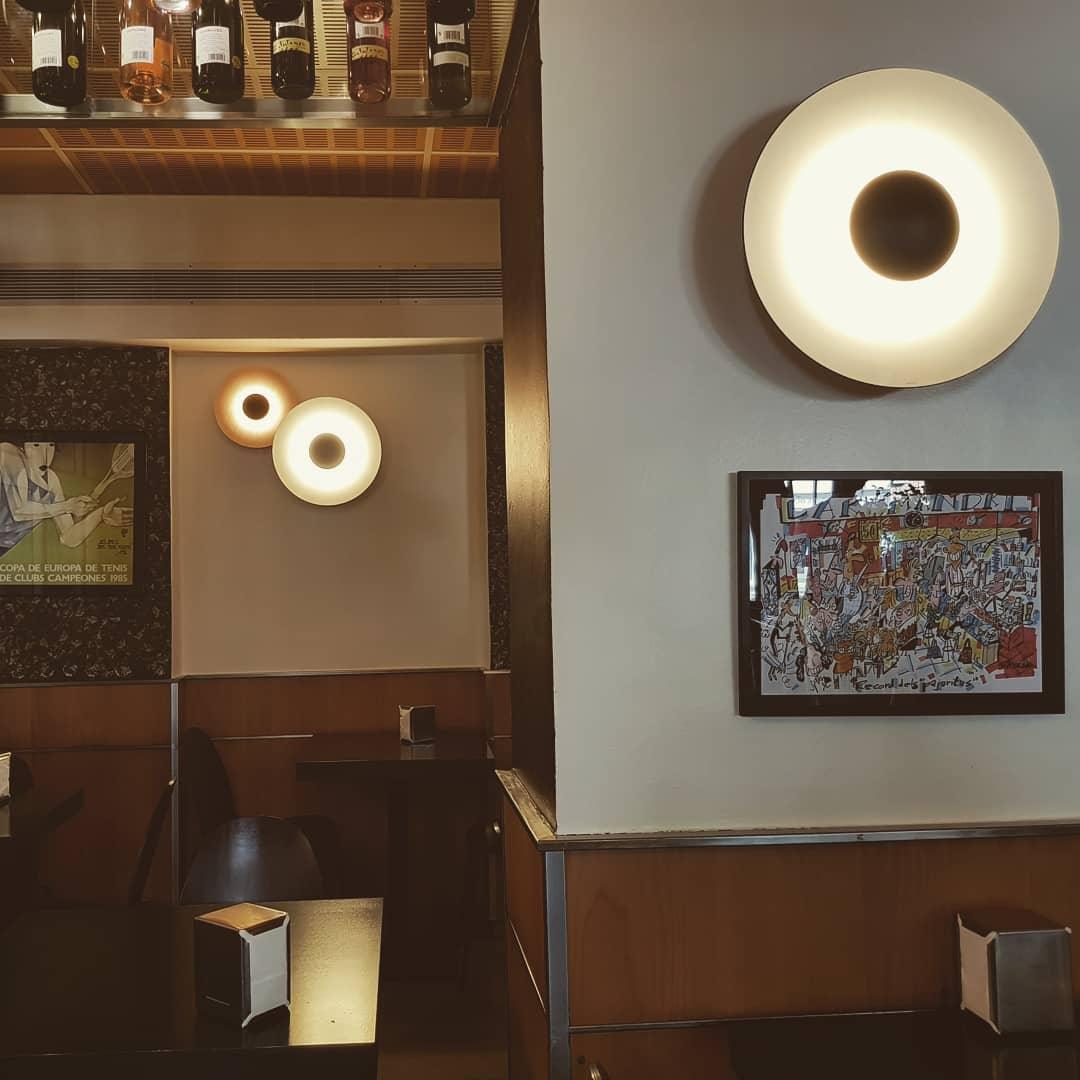 Simplicity Glow Wall Light – detail 17