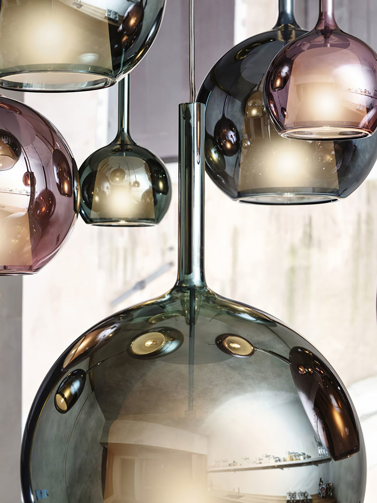 Idau Globe Pendant Light
