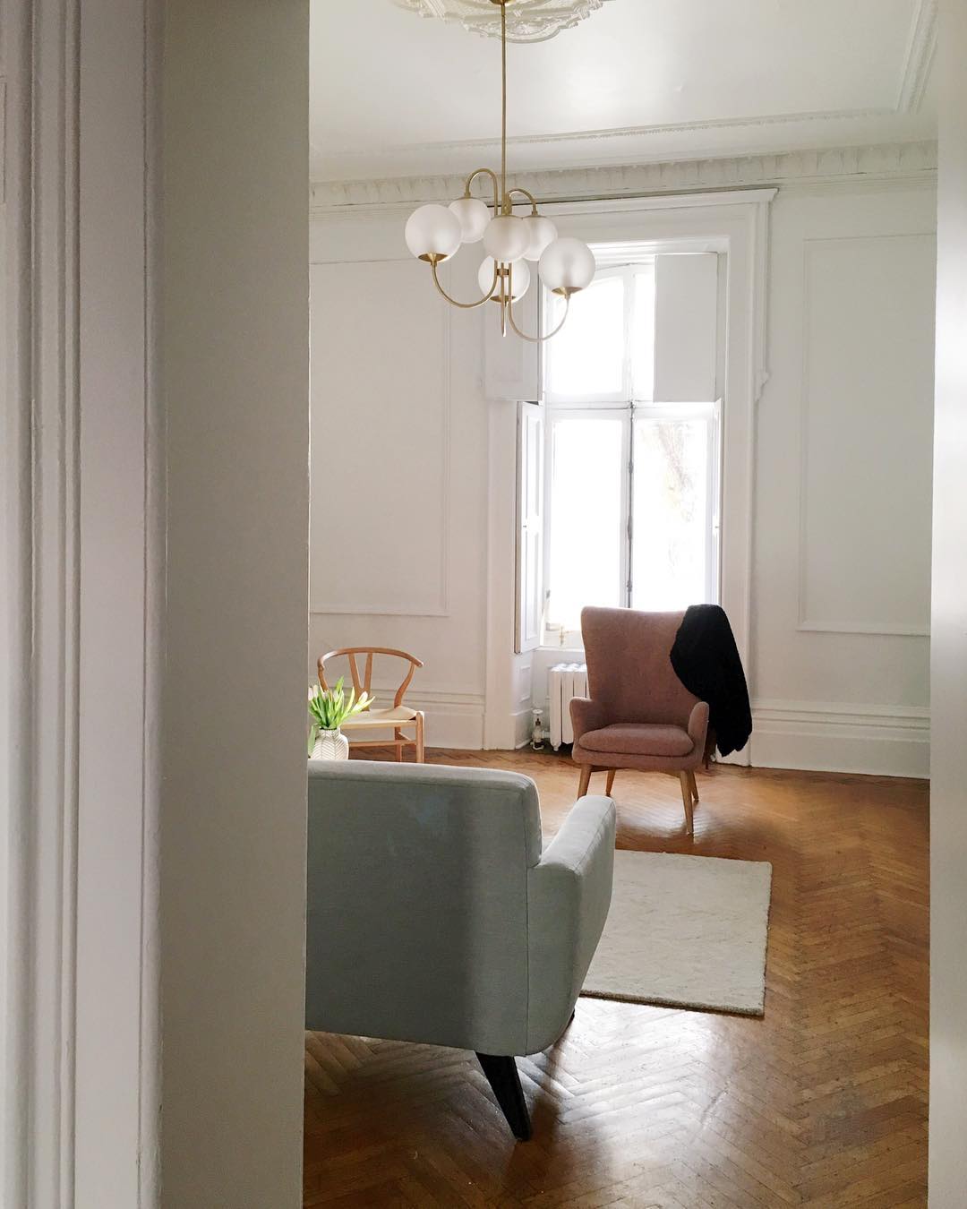 Lerobas Globe Chandelier