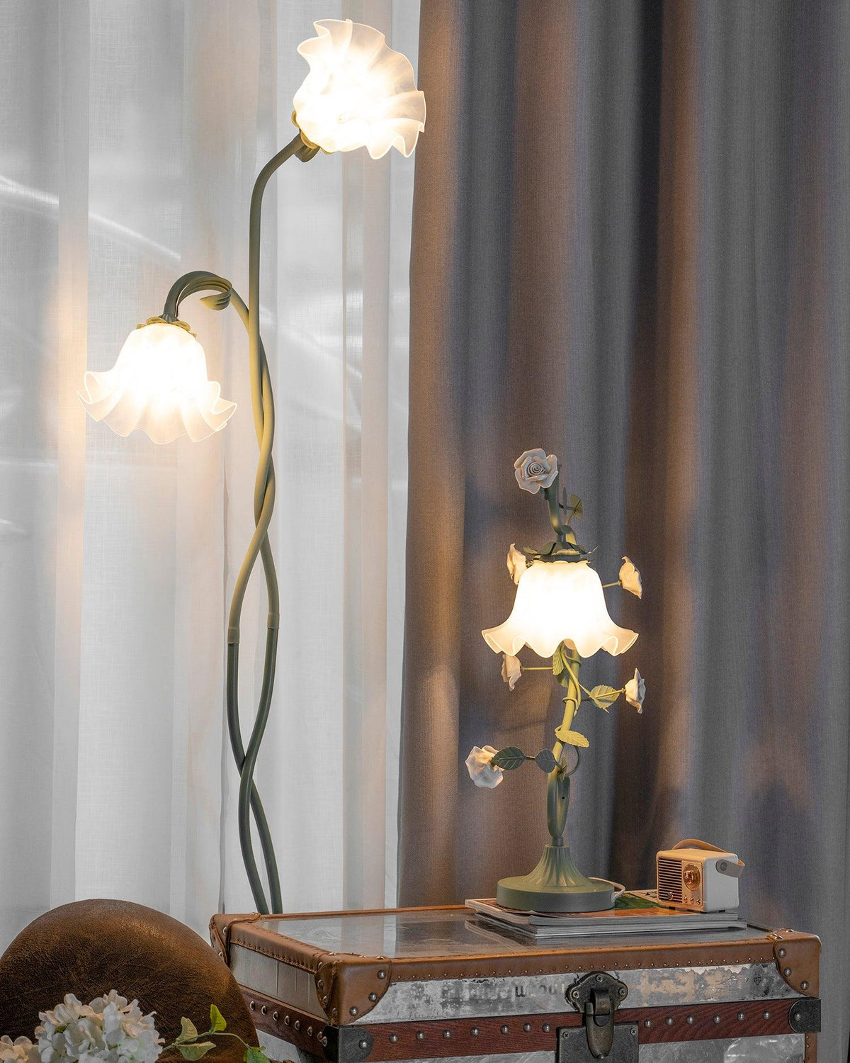 Lavelora Floral Floor Lamp
