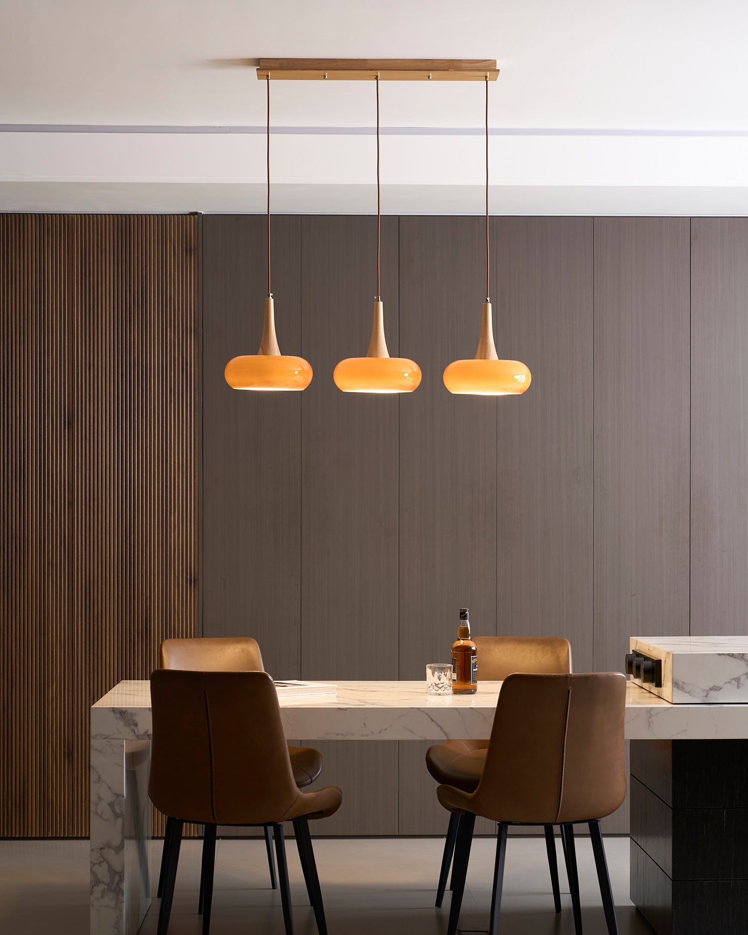 Aviorin Pendant Light