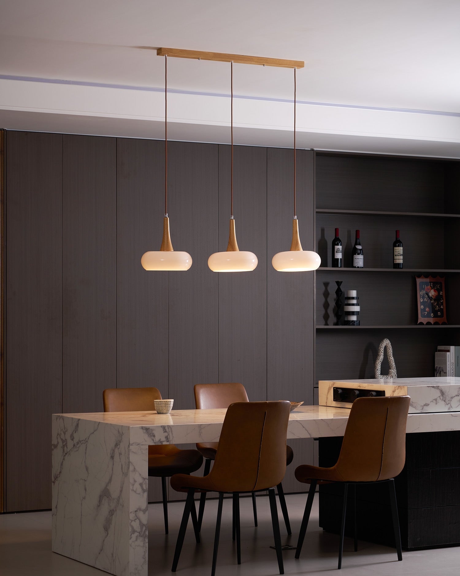 Aviorin Pendant Light