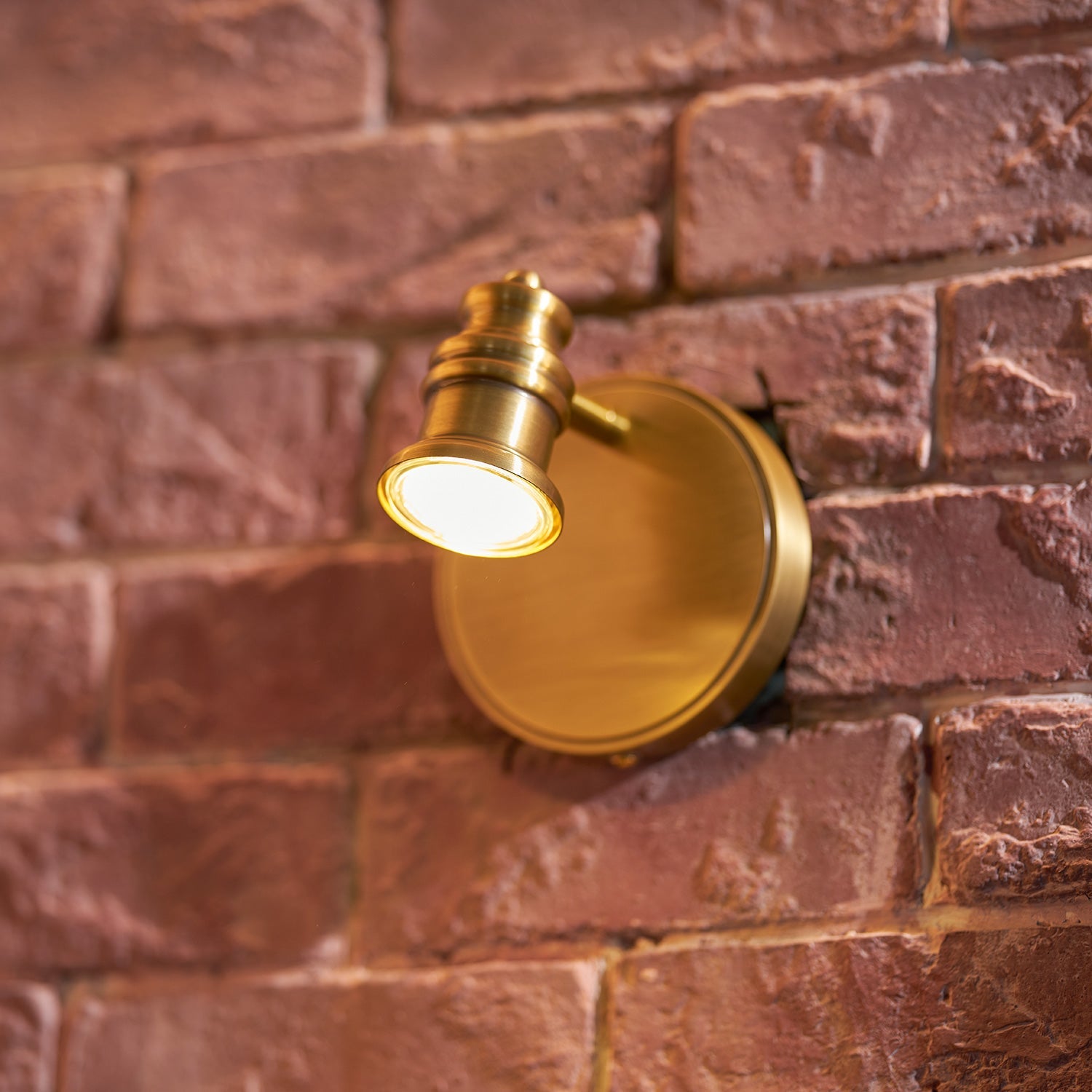 Sarroc Linear Wall Light
