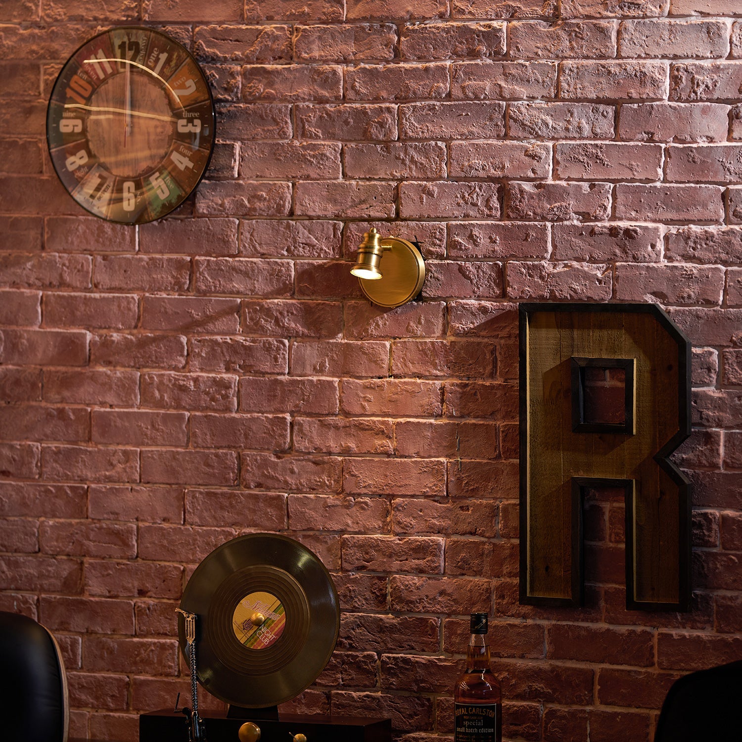 Sarroc Linear Wall Light