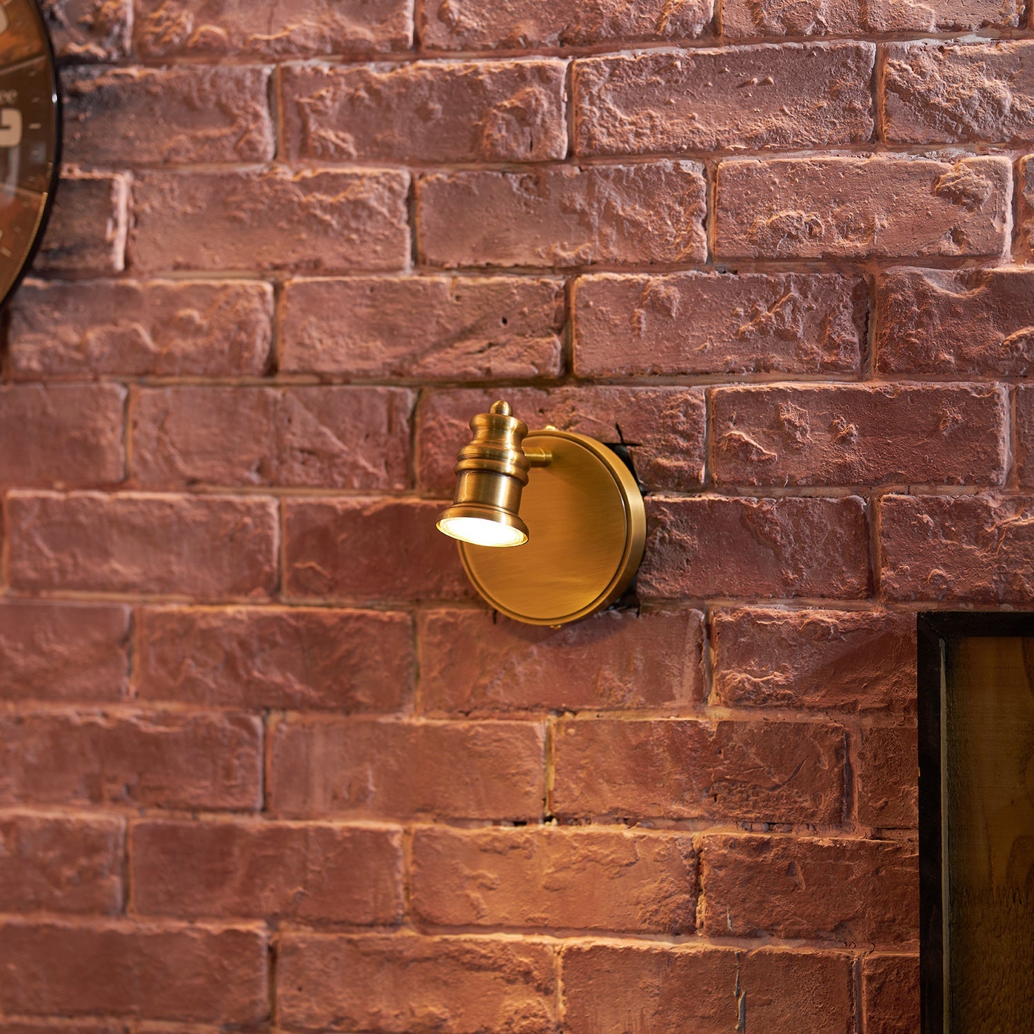 Sarroc Linear Wall Light