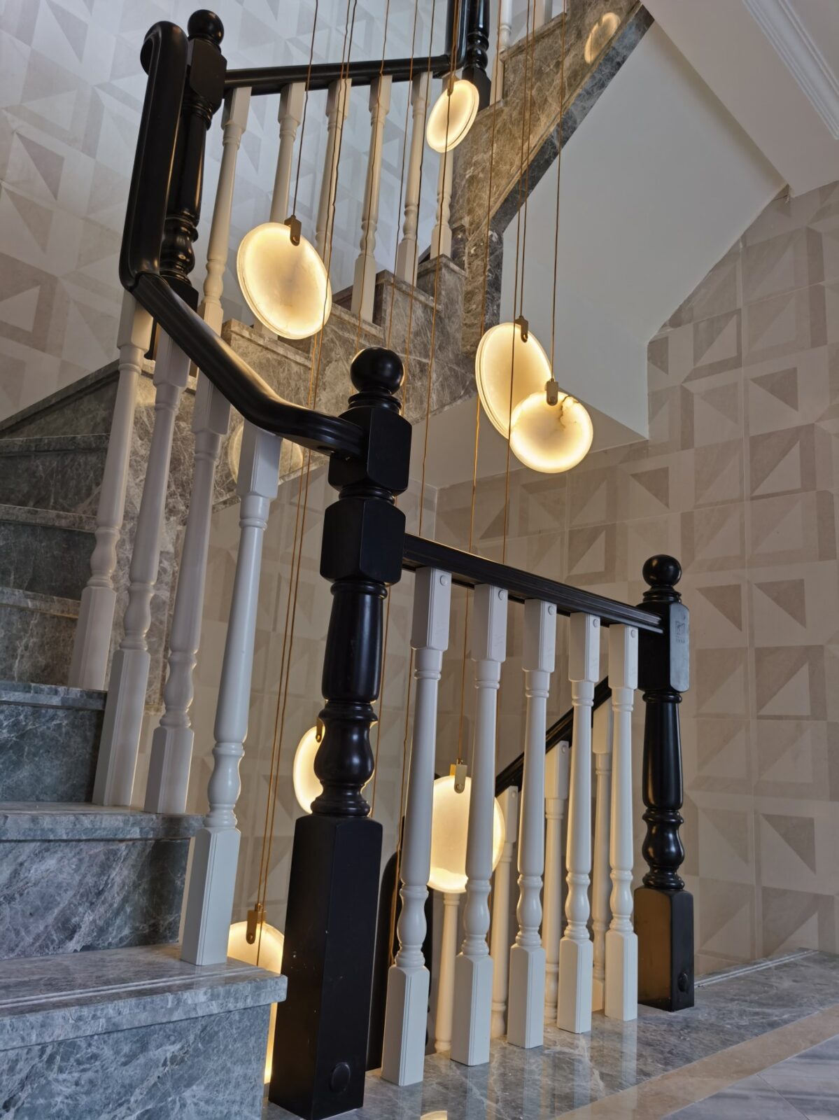 Egoe Geometric Pendant Light