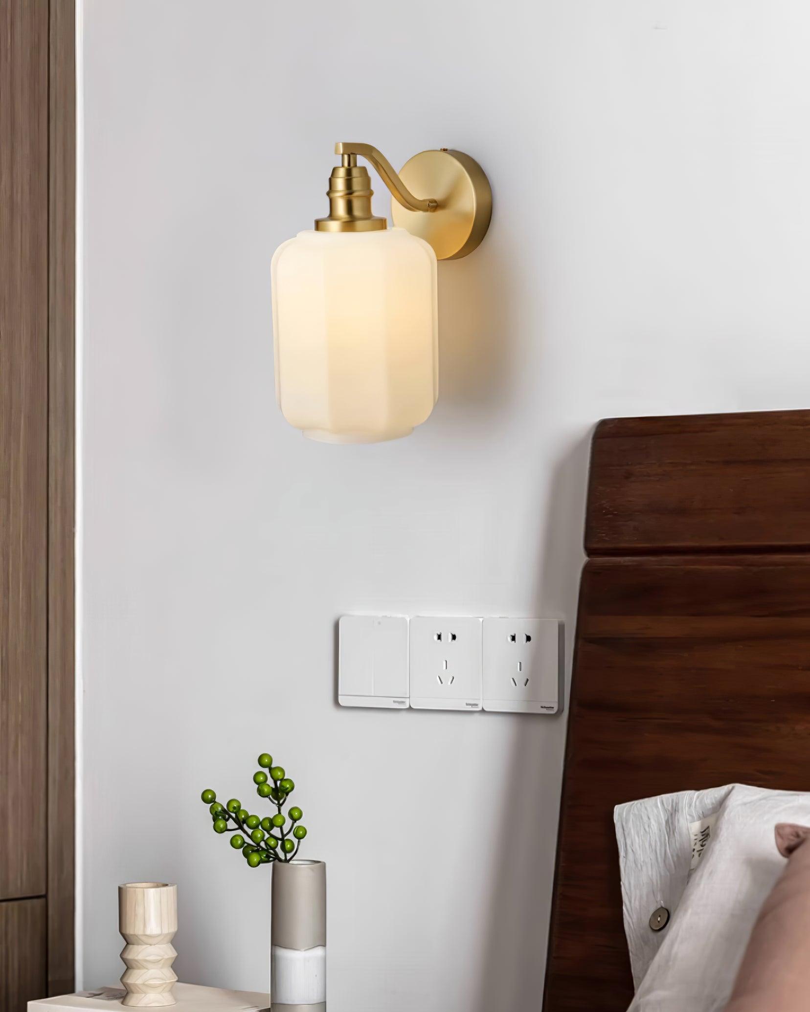 Dukavi Wall Light
