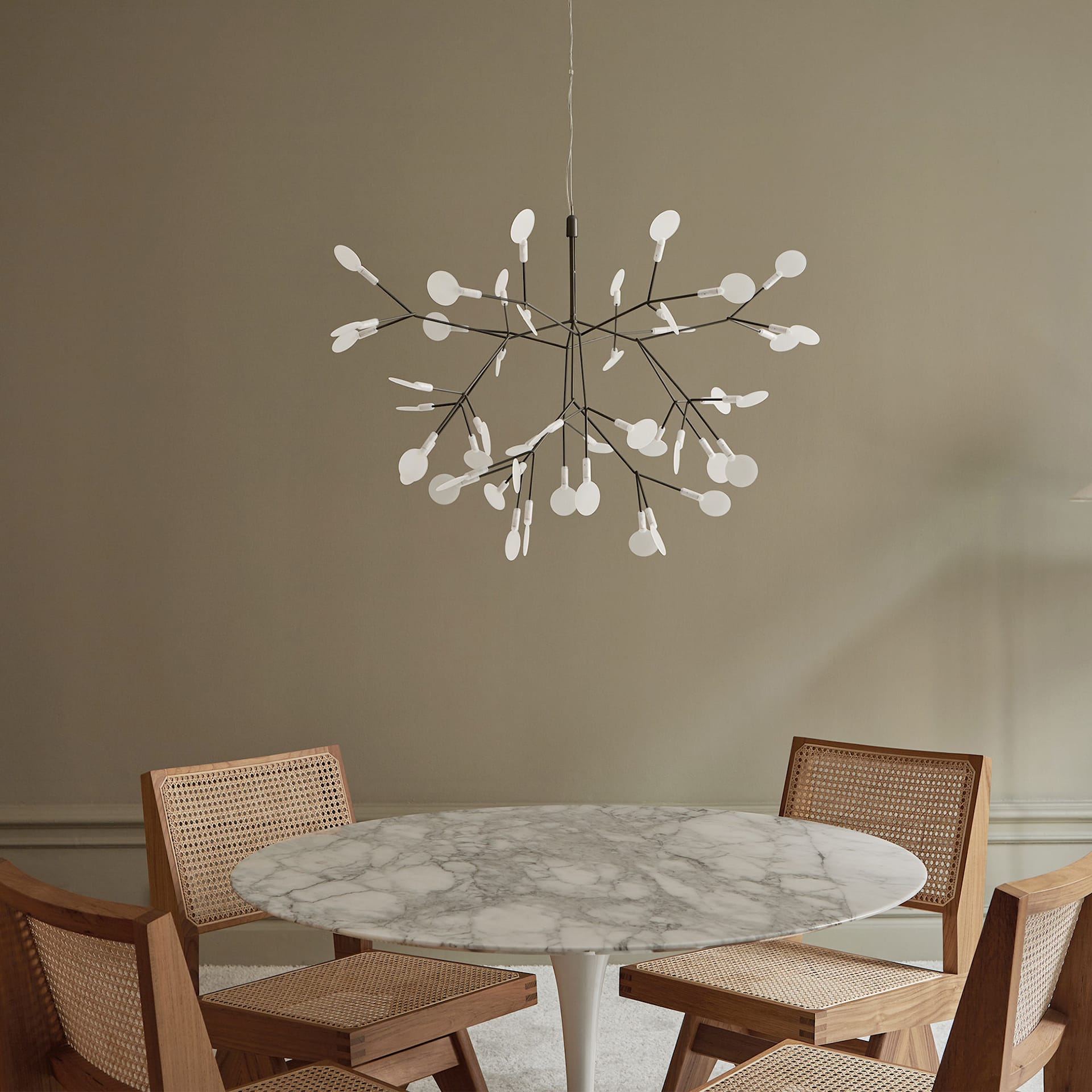 Alrosona Sculptural Chandelier