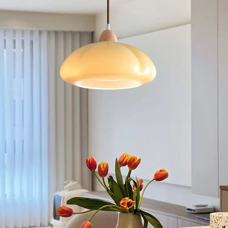 Ommy Pumpkin Pendant Light