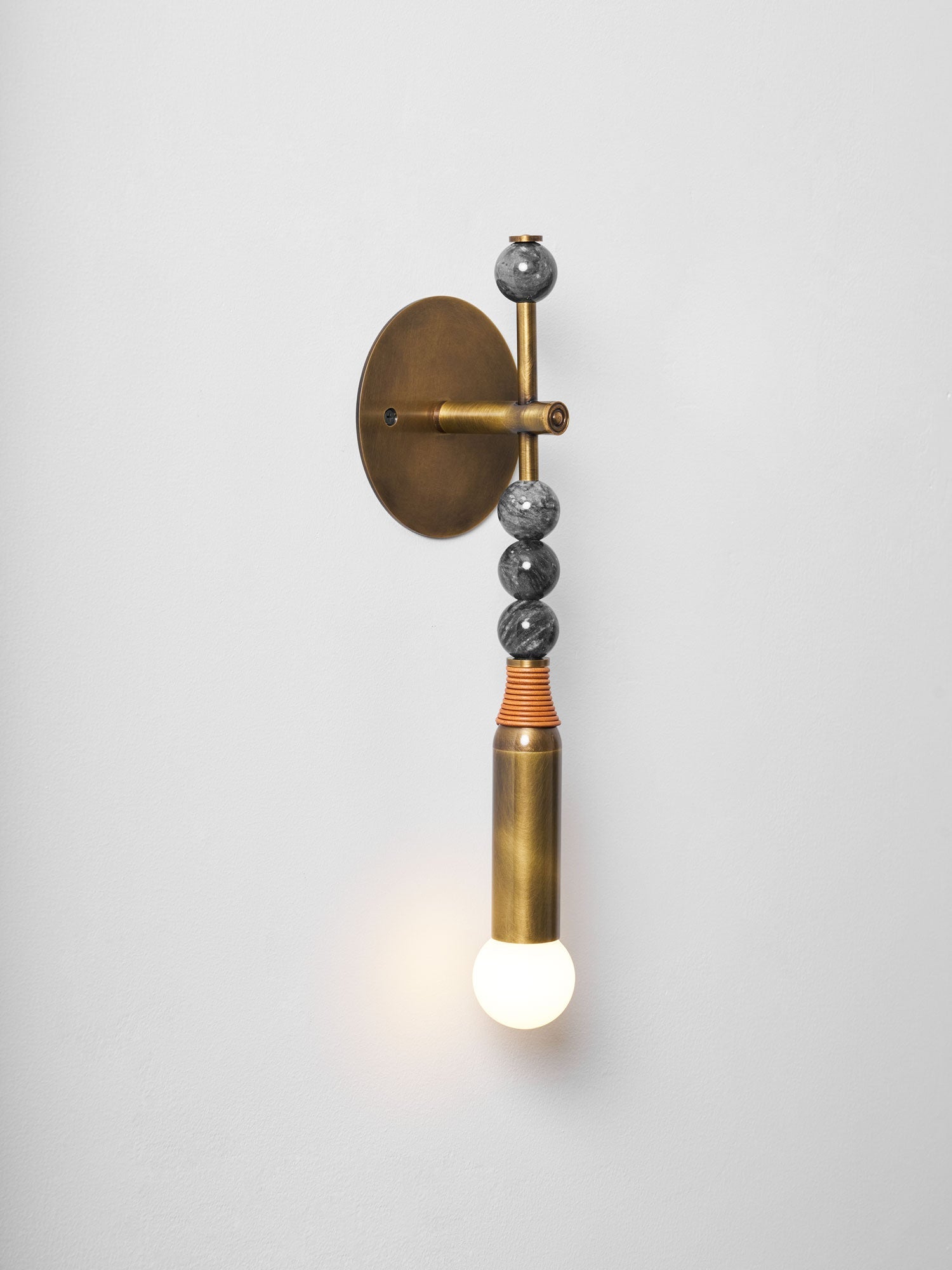 Bealyo Wall Light