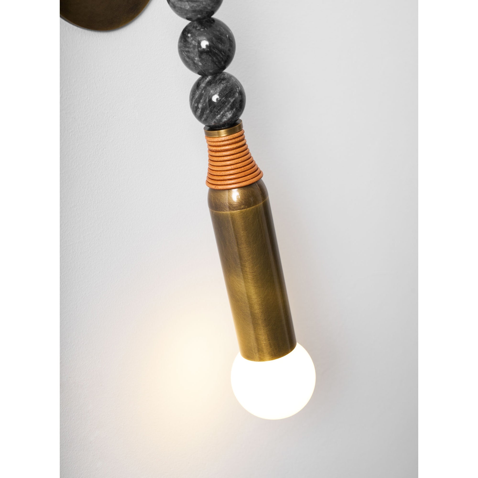 Bealyo Wall Light