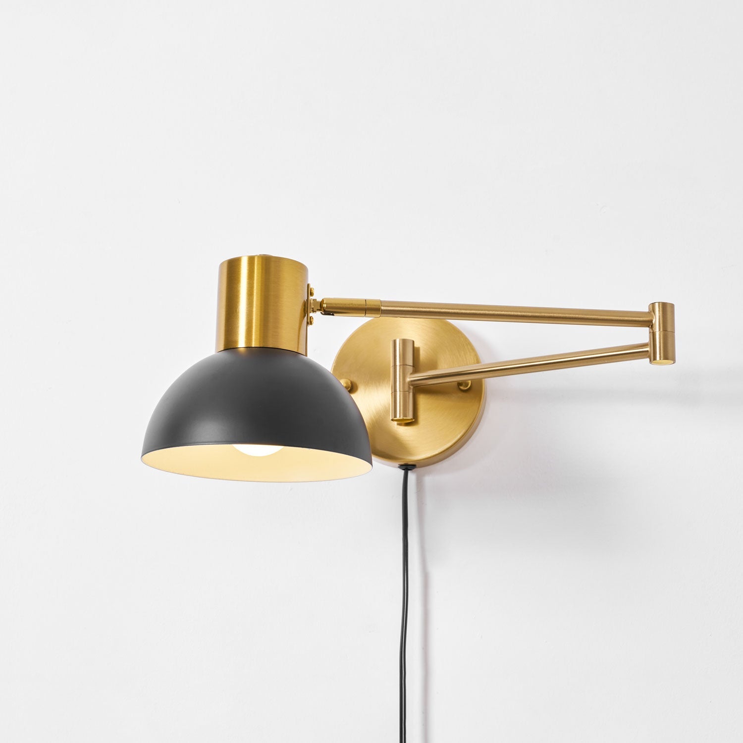 Belonix Adjustable Wall Light