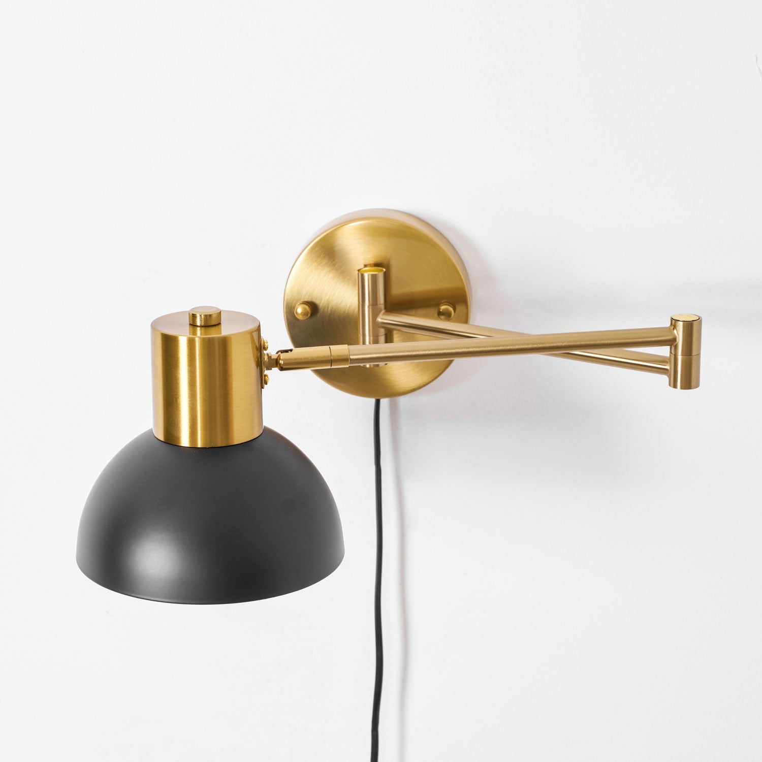 Belonix Adjustable Wall Light