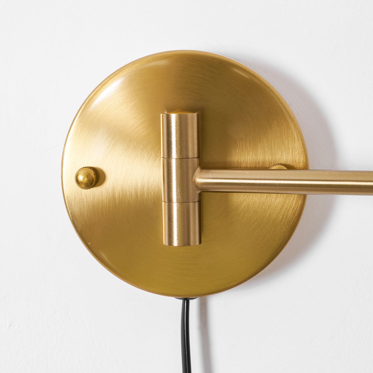 Belonix Adjustable Wall Light