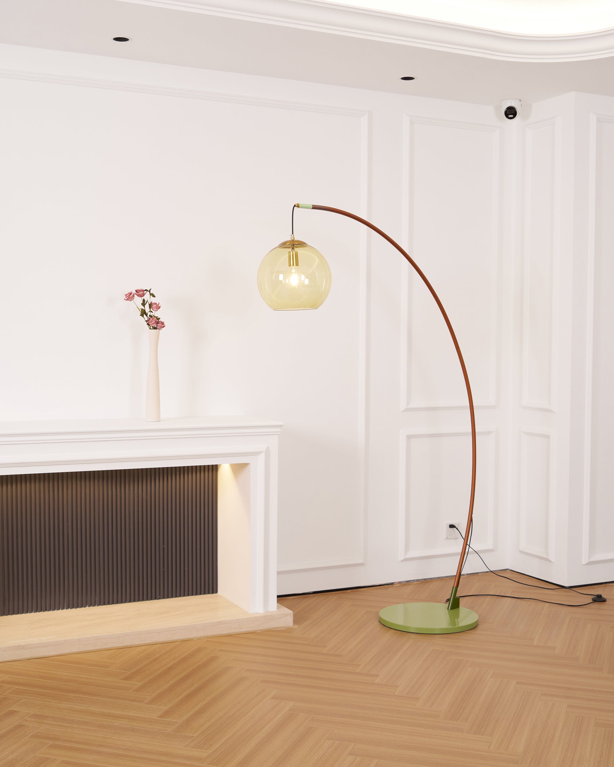 Oseltra Arc Floor Lamp