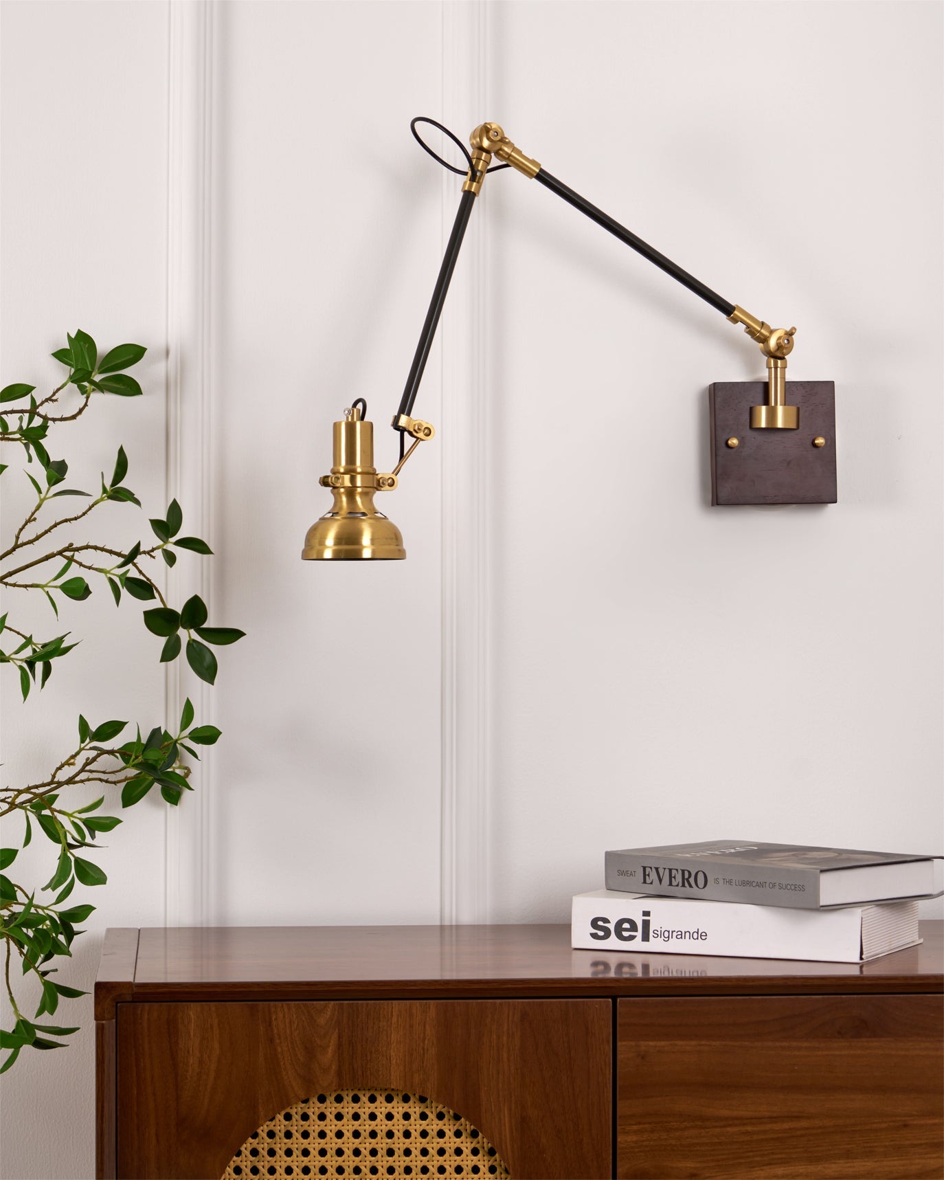 Lacavor Swing Arm Wall Light