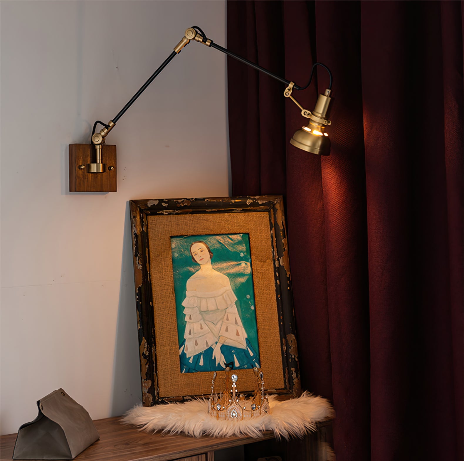 Lacavor Swing Arm Wall Light