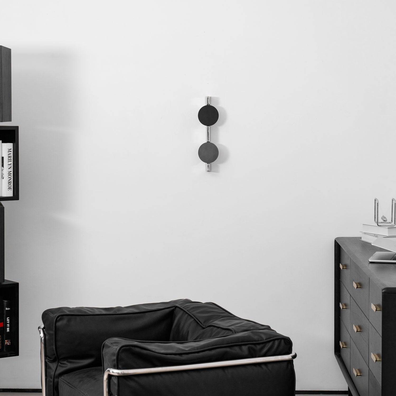 Lomarona Sculptural Wall Light