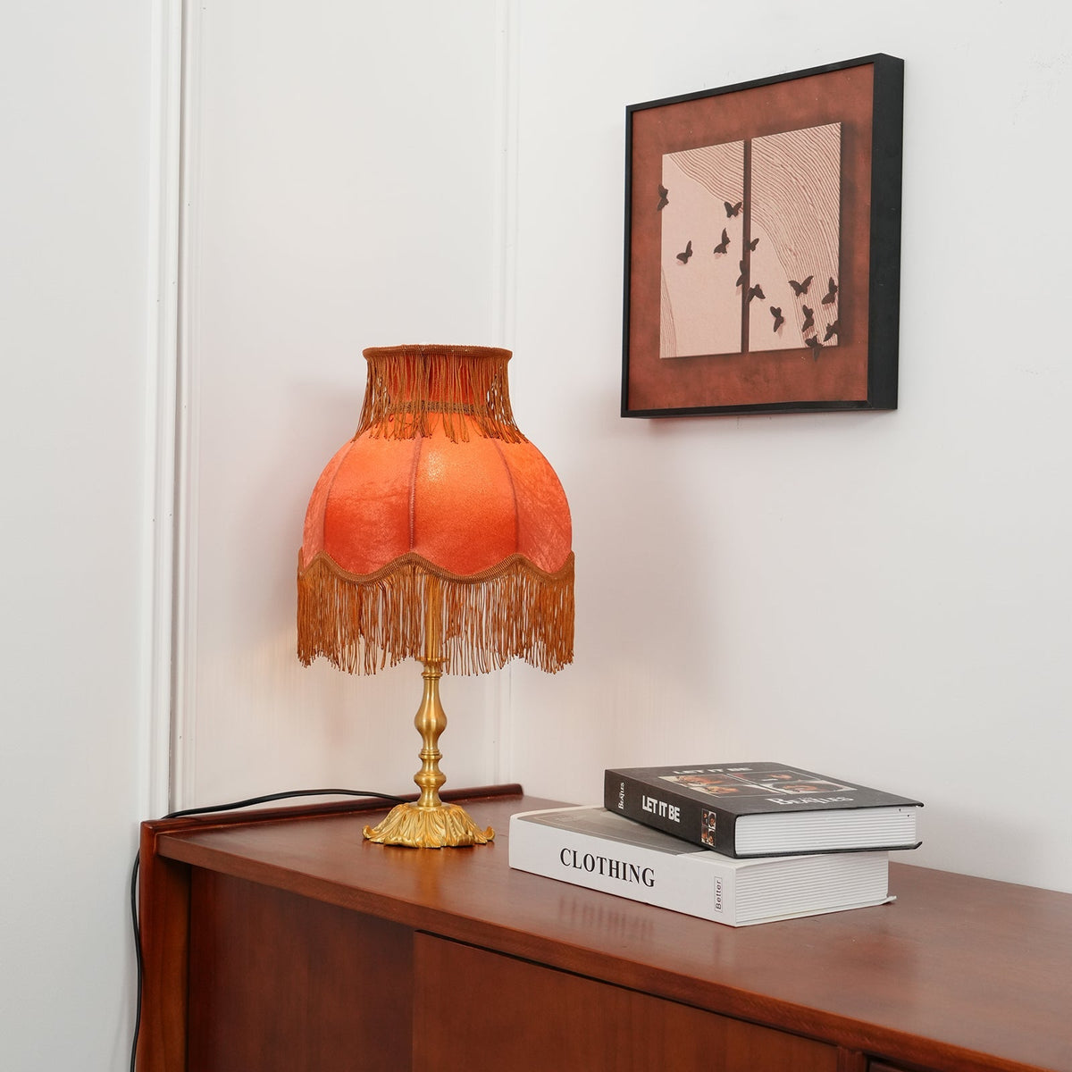 Iruranol Table Lamp