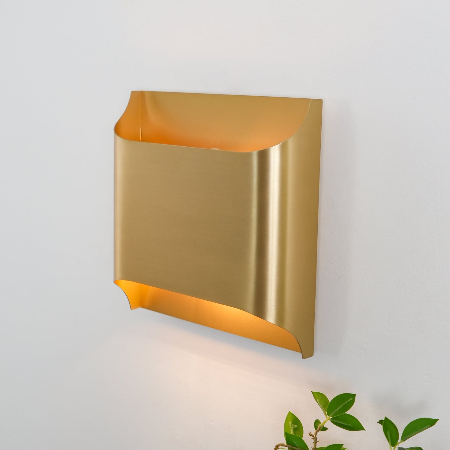 Tiko Wall Light