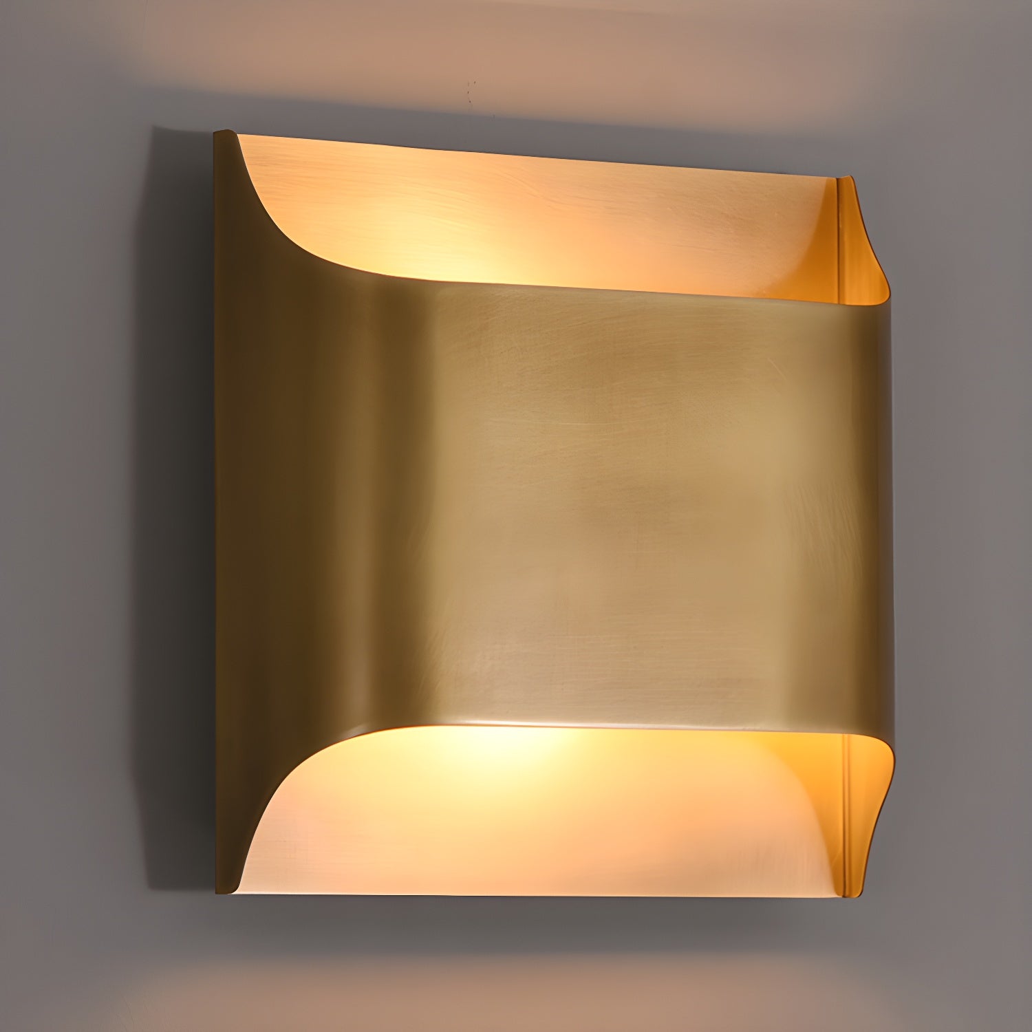 Tiko Wall Light
