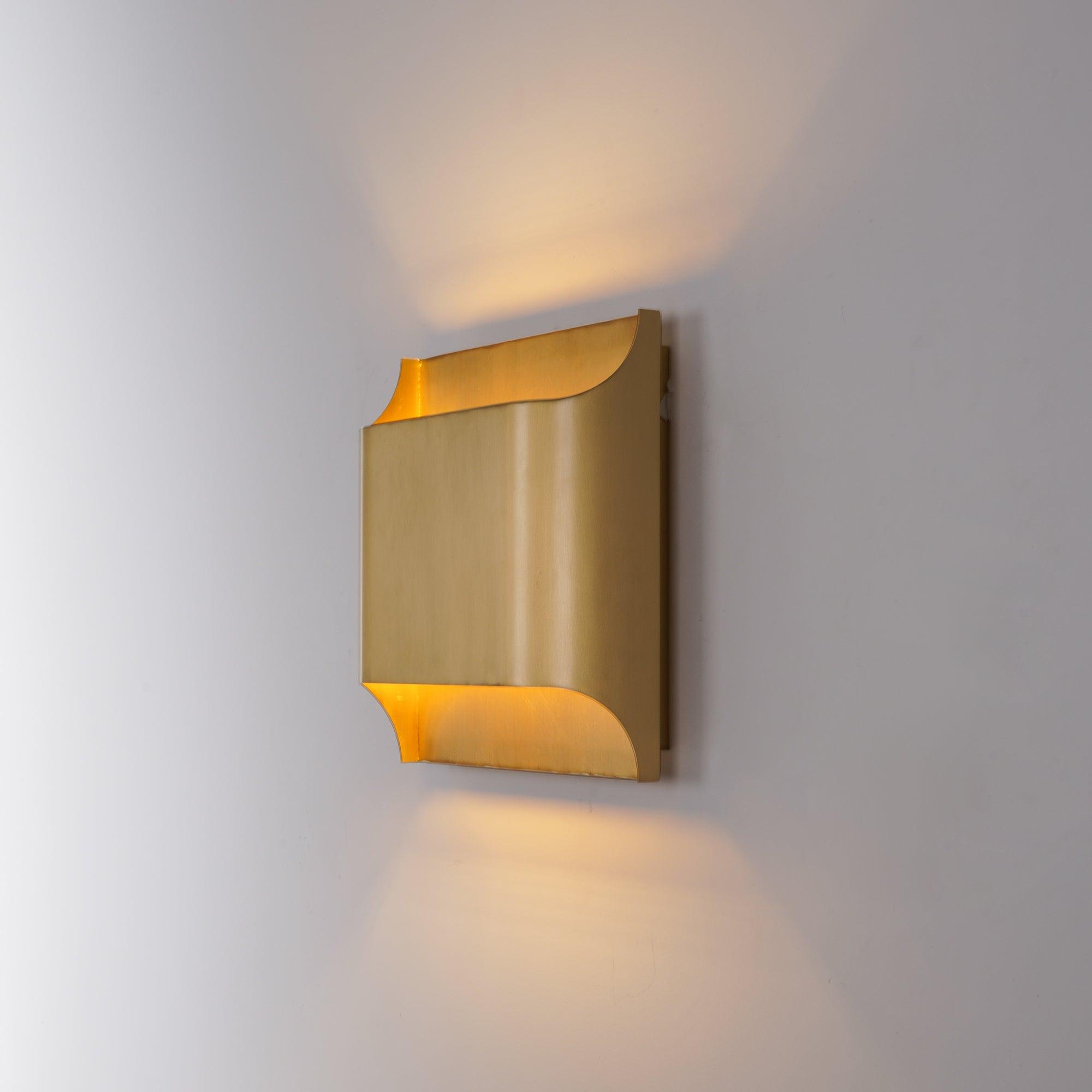 Tiko Wall Light