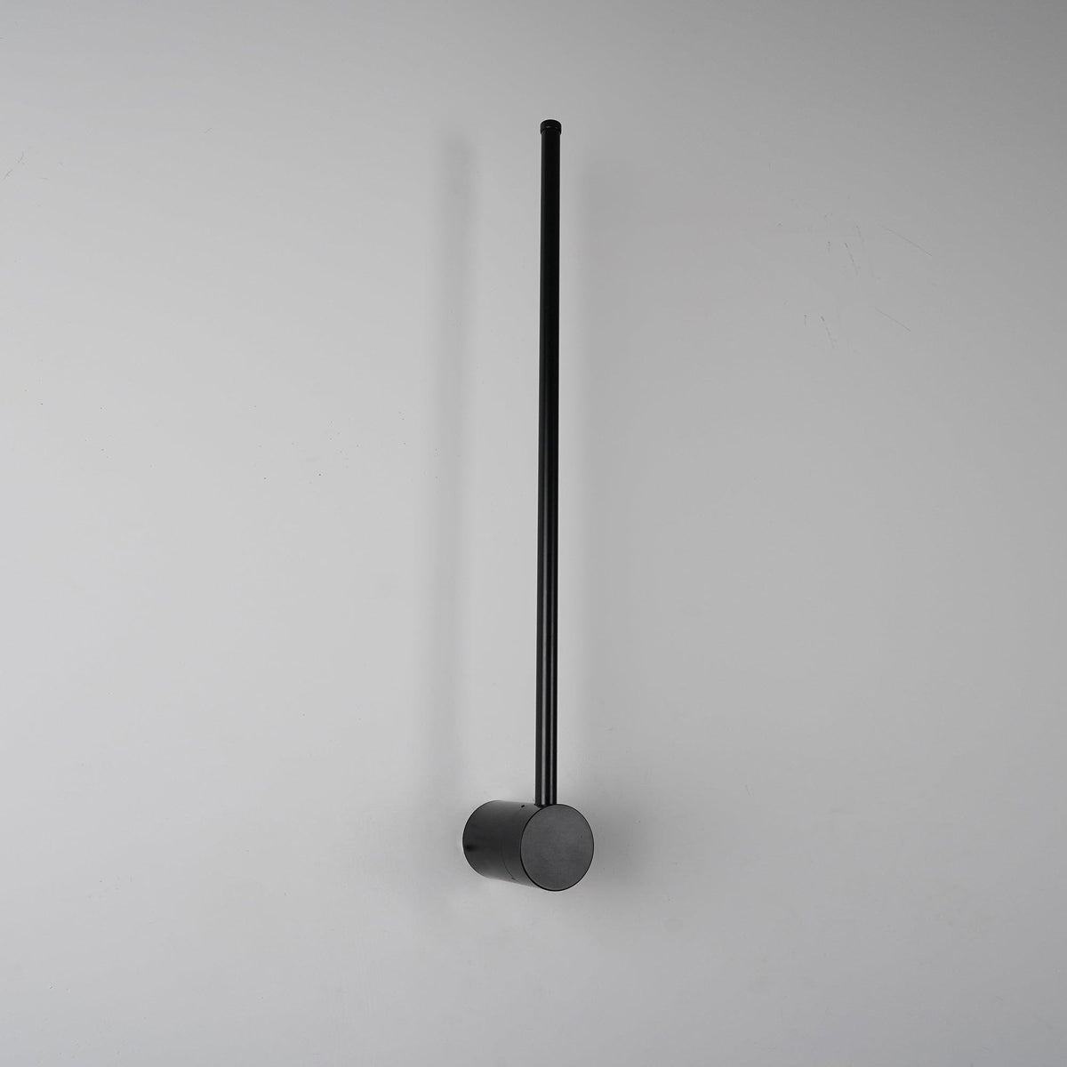 Xeroza Linear Wall Light