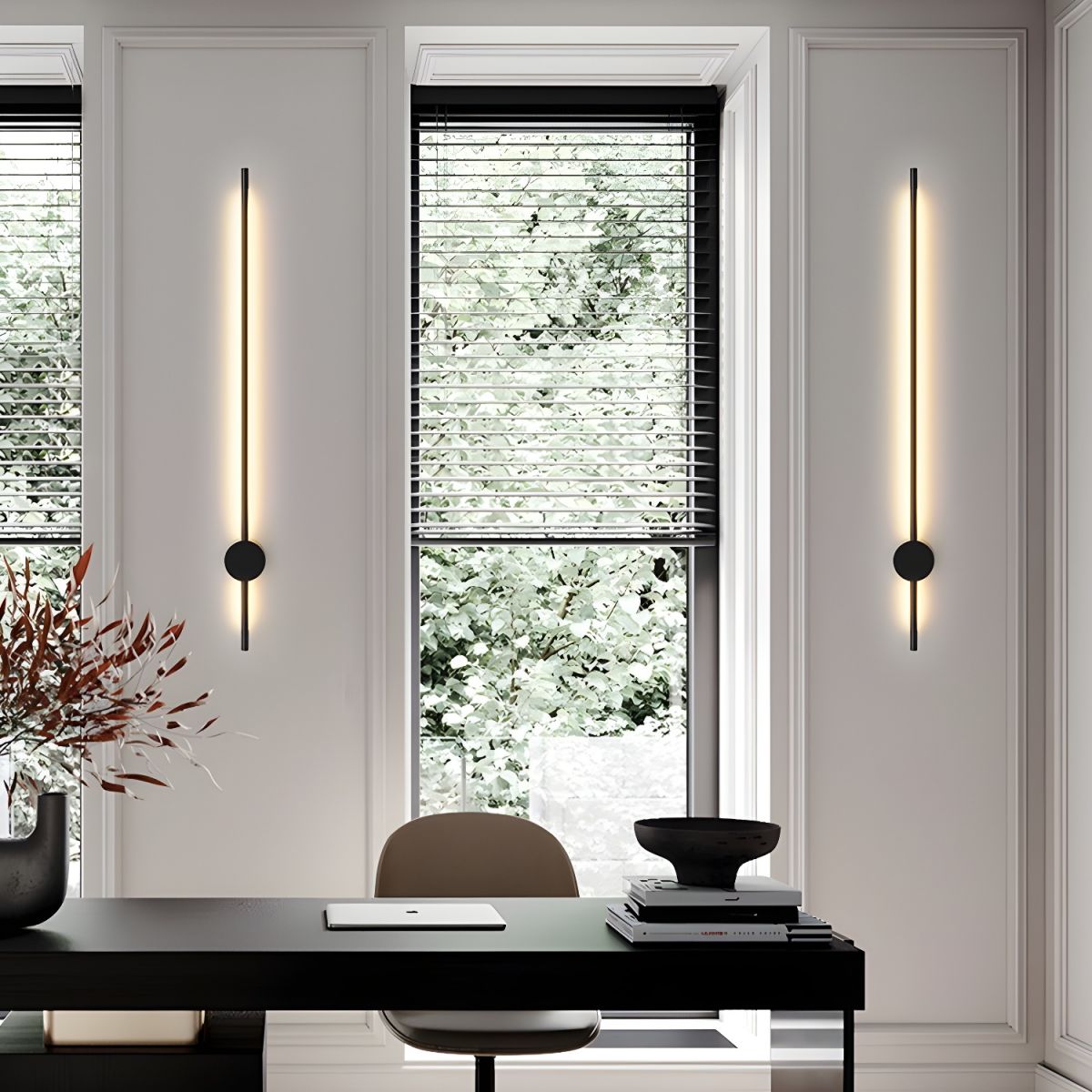 Xeroza Linear Wall Light