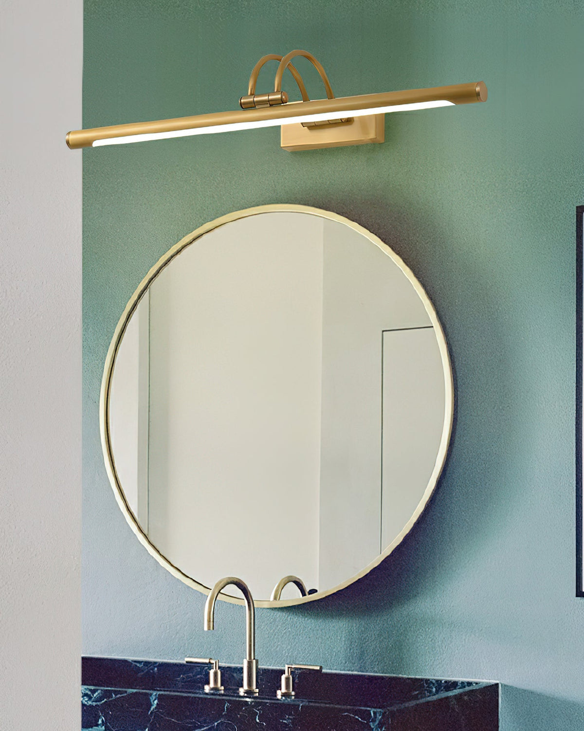 Moxero Linear Wall Light