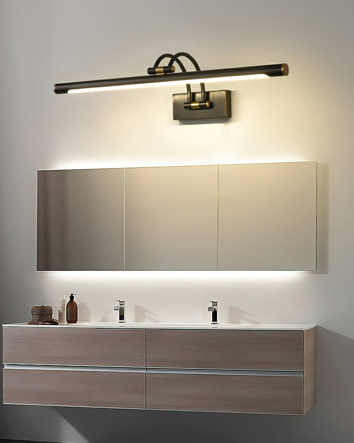 Moxero Linear Wall Light