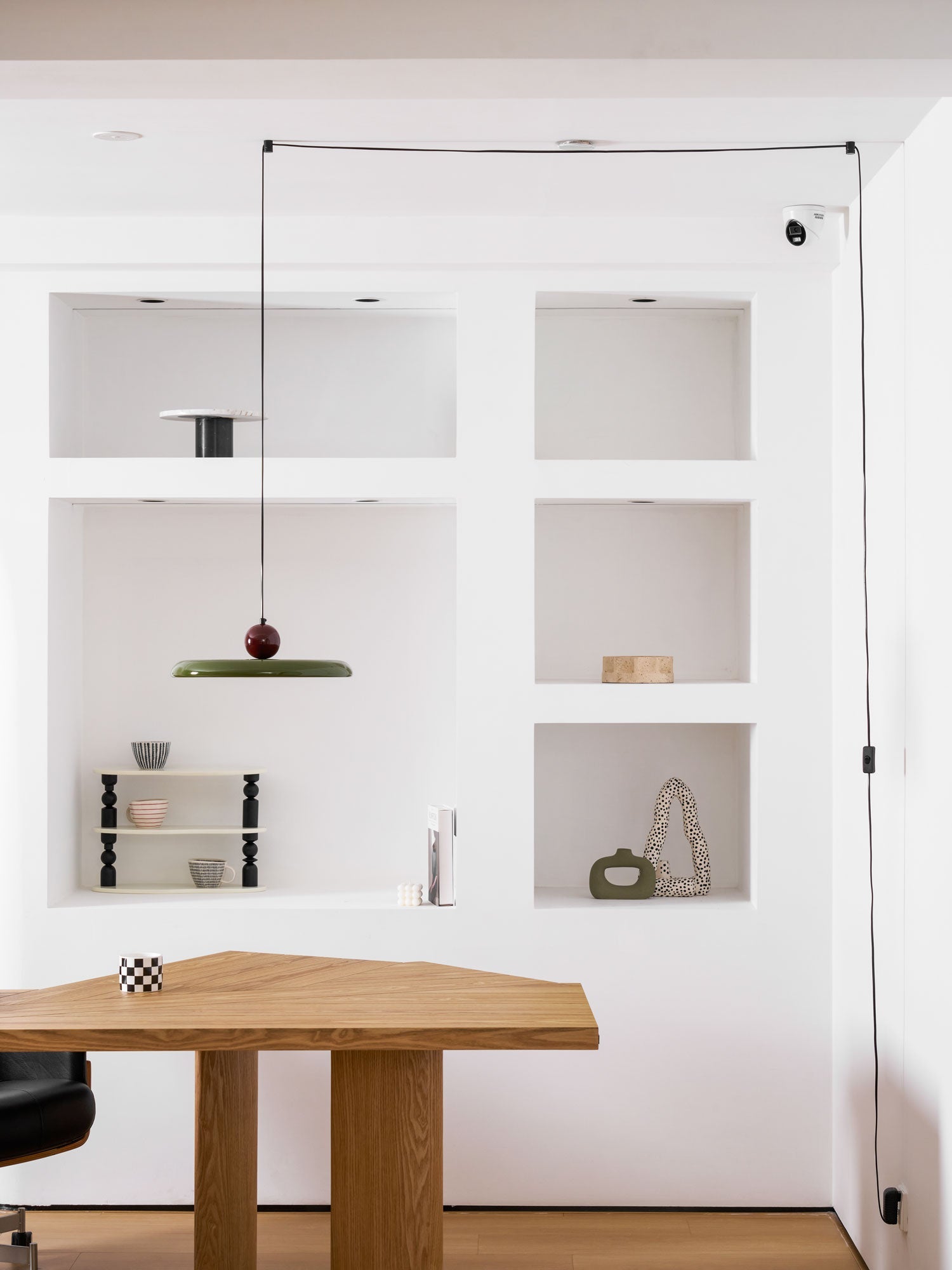 Almirin Round Pendant Light